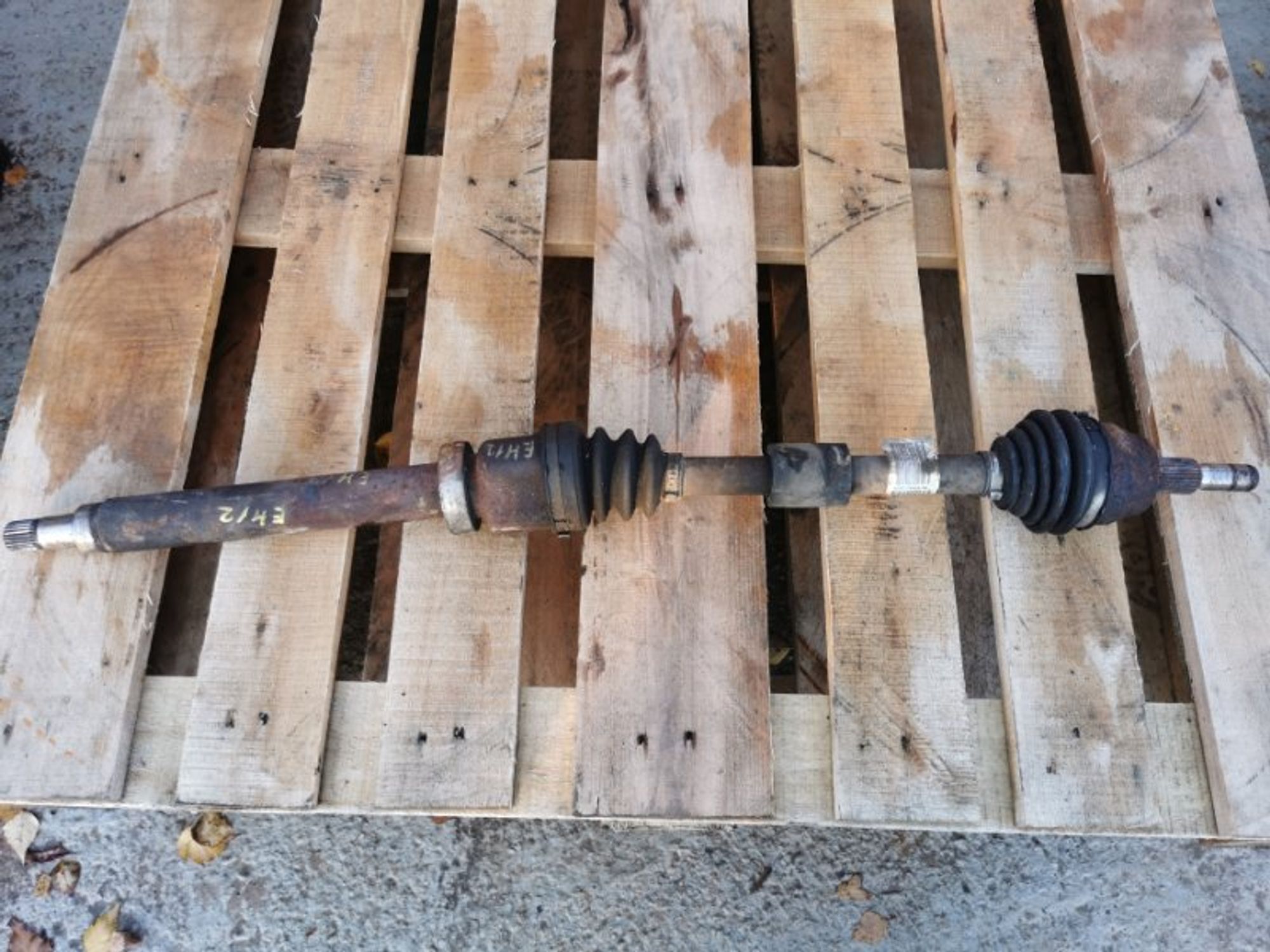 Привод Ford Focus 3 1818927, передний правый