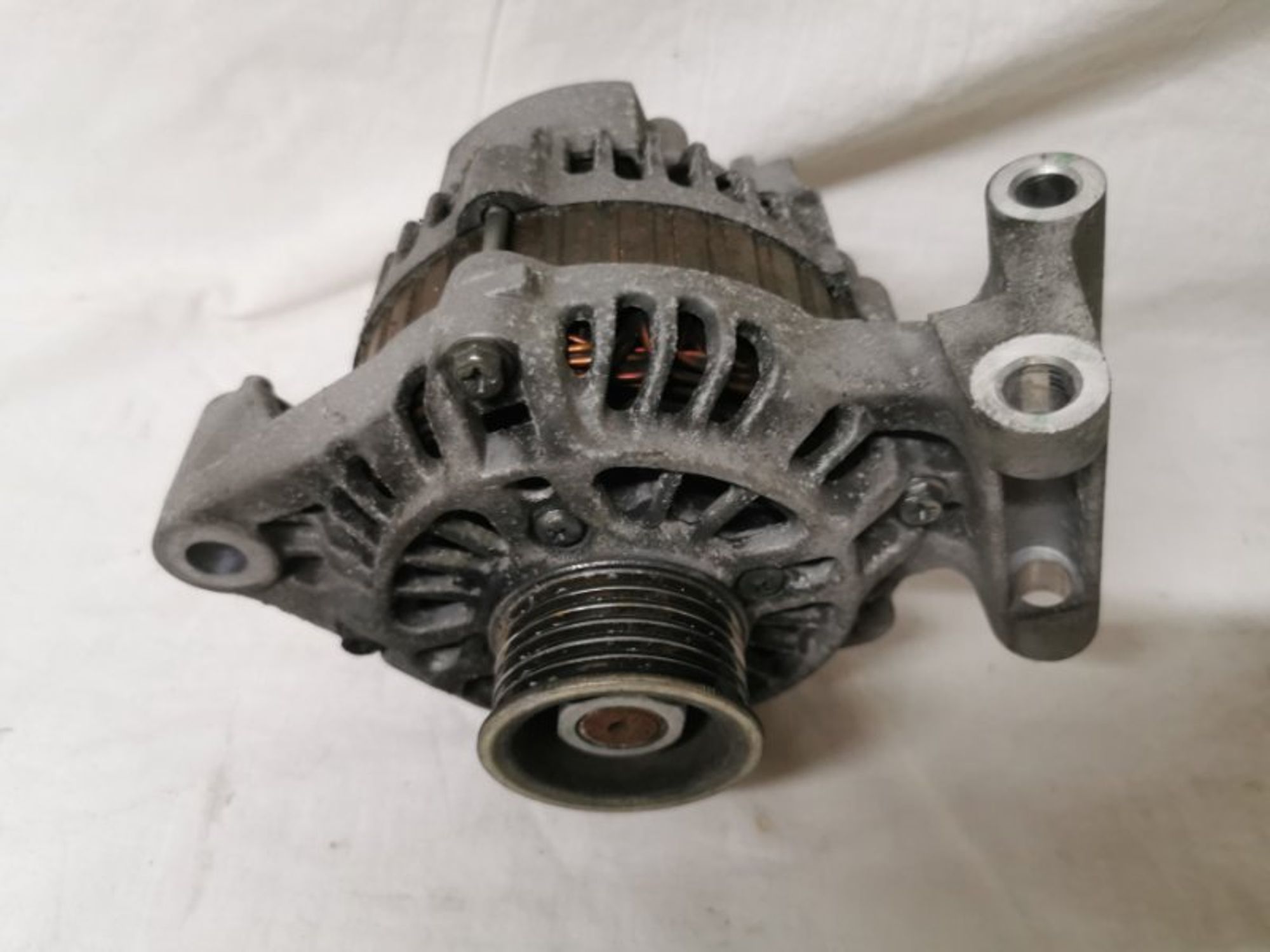 Генератор Ford Fusion 1592234