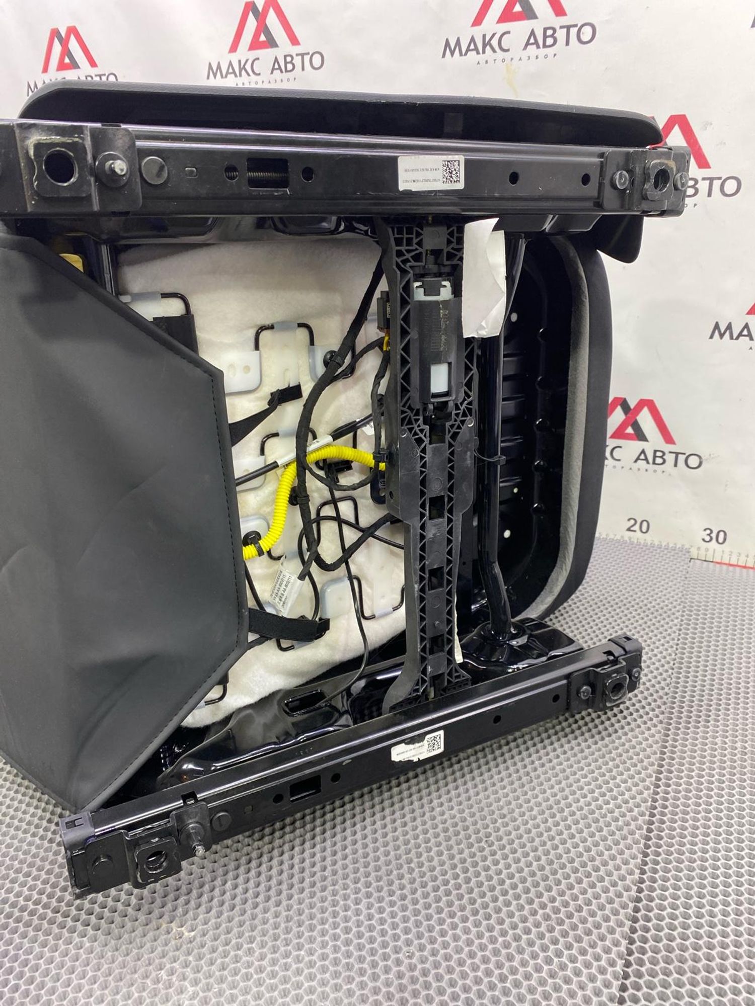 https://gcs.partsauto.market/rn-stockpro.appspot.com/thmbs/c8f07ba63eb5b2f0f6006ea854bf8f7d/032041cb12e41838b57e8aa7a87a7731/400c91531abeb2a56408f520dbf7e005.jpg