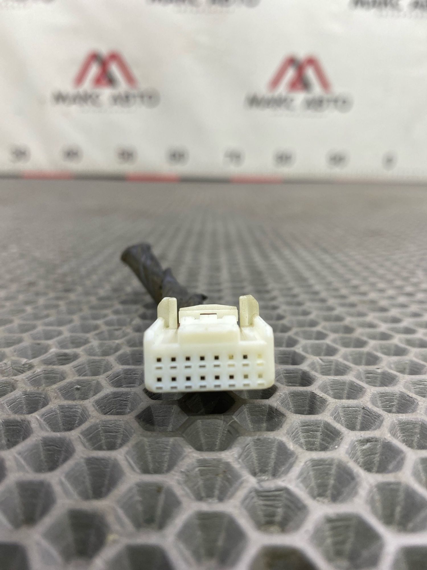 https://gcs.partsauto.market/rn-stockpro.appspot.com/thmbs/c8f07ba63eb5b2f0f6006ea854bf8f7d/069638f983924955f75ba8366cfc418d/bb0452cd60e9f8e16aa2efff5a0bba29.jpg