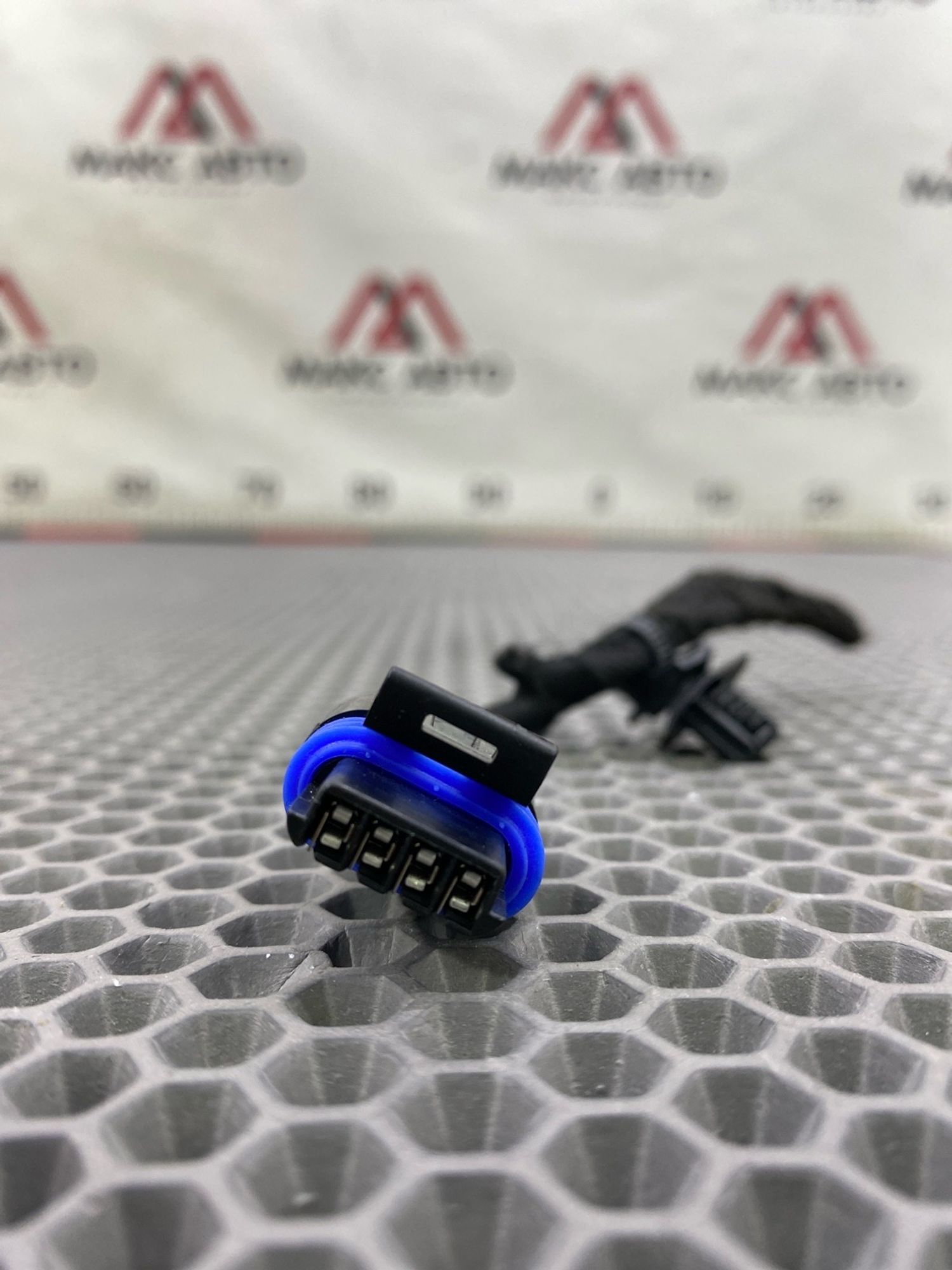https://gcs.partsauto.market/rn-stockpro.appspot.com/thmbs/c8f07ba63eb5b2f0f6006ea854bf8f7d/275c056912bd809daf8b613bcfadd393/3782ad8a0bd289c381107e7d908de332.jpg