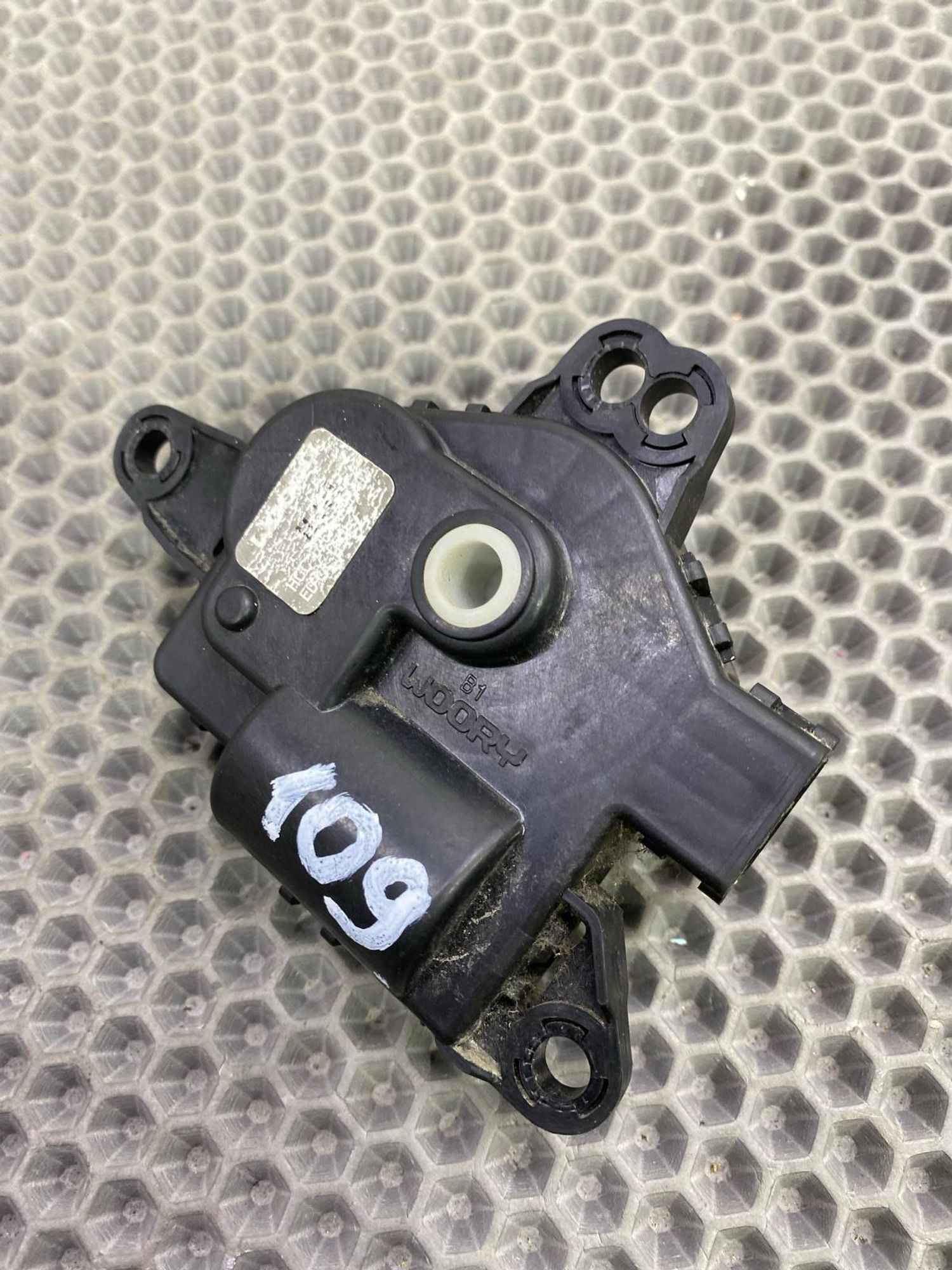 https://gcs.partsauto.market/rn-stockpro.appspot.com/thmbs/c8f07ba63eb5b2f0f6006ea854bf8f7d/43ae13f3c3d13b76b1e5e29096f276e9/a259521b4adf93bd169649ee205d1fe1.jpg
