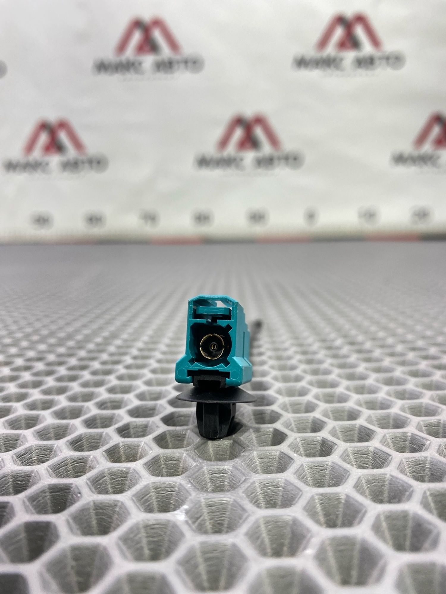 https://gcs.partsauto.market/rn-stockpro.appspot.com/thmbs/c8f07ba63eb5b2f0f6006ea854bf8f7d/4b3a63ca3a3f2cfec5610f4b3124997d/aa4e088dc32f09b67bb72d25075f9f6c.jpg