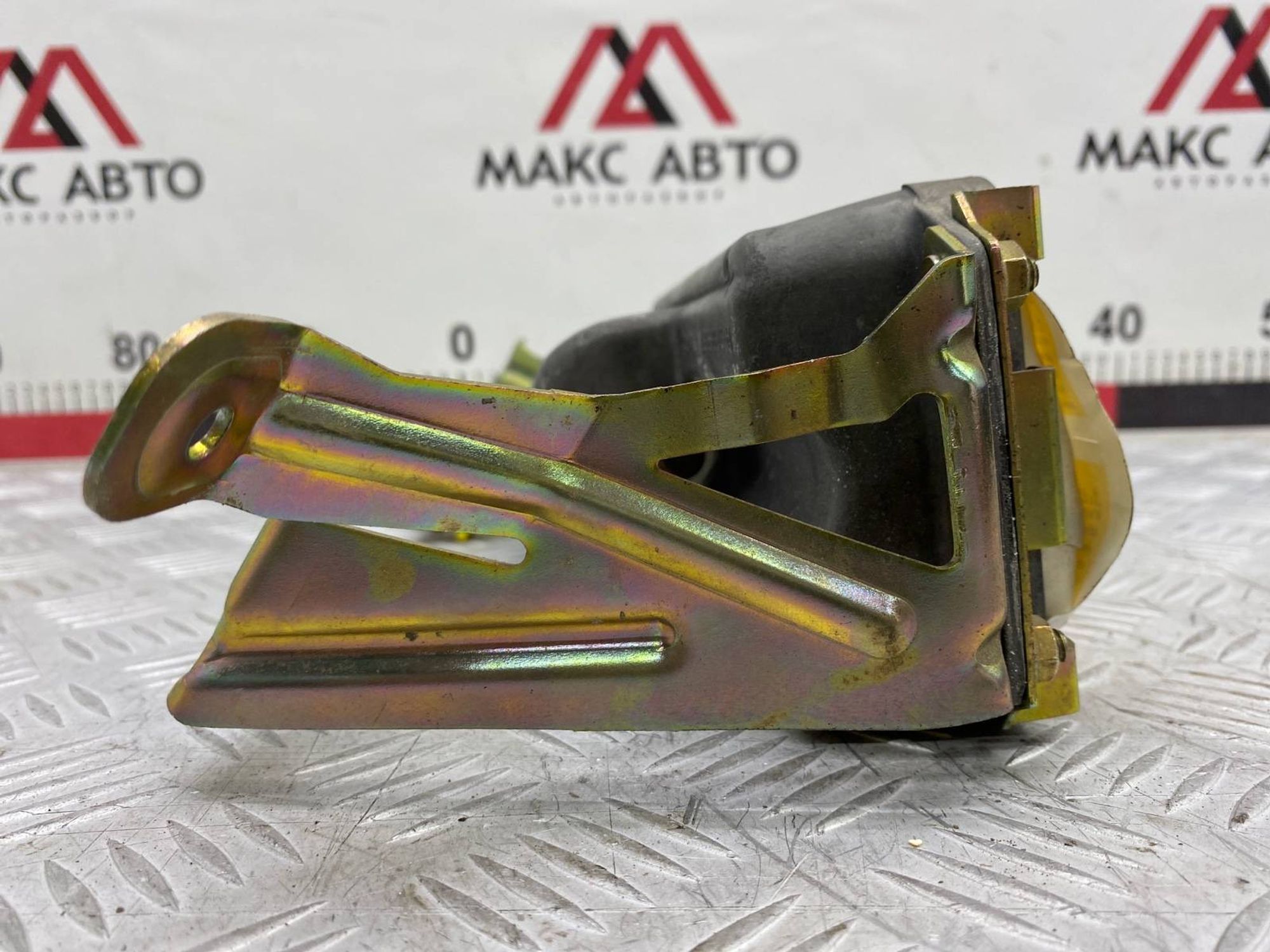https://gcs.partsauto.market/rn-stockpro.appspot.com/thmbs/c8f07ba63eb5b2f0f6006ea854bf8f7d/4b80bf31e39a96dd9af75bcaf51a39af/d06a25758a16f0620aa6811743b19321.jpg