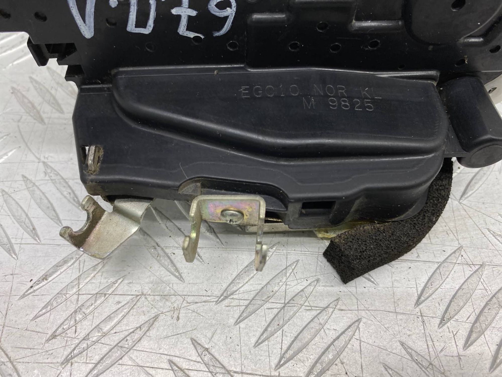 https://gcs.partsauto.market/rn-stockpro.appspot.com/thmbs/c8f07ba63eb5b2f0f6006ea854bf8f7d/4e25ebf11da115b35ff0c6a6397145e6/a866bae7dd13e8e277cd2c8cb2fccaea.jpg