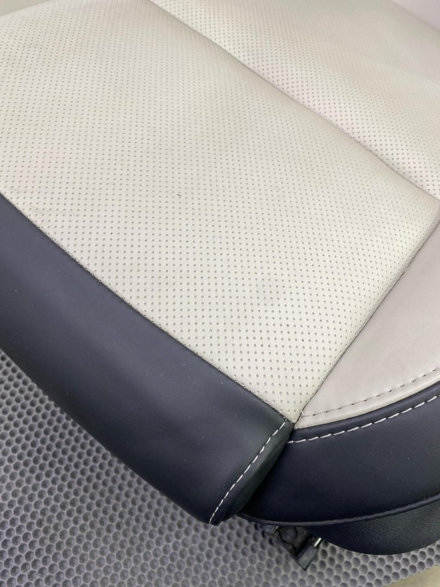 https://gcs.partsauto.market/rn-stockpro.appspot.com/thmbs/c8f07ba63eb5b2f0f6006ea854bf8f7d/587f02ccd94b0a6d7ba320bcbd074e36/10a871081971ece900a7bb53a5ffd691.jpg