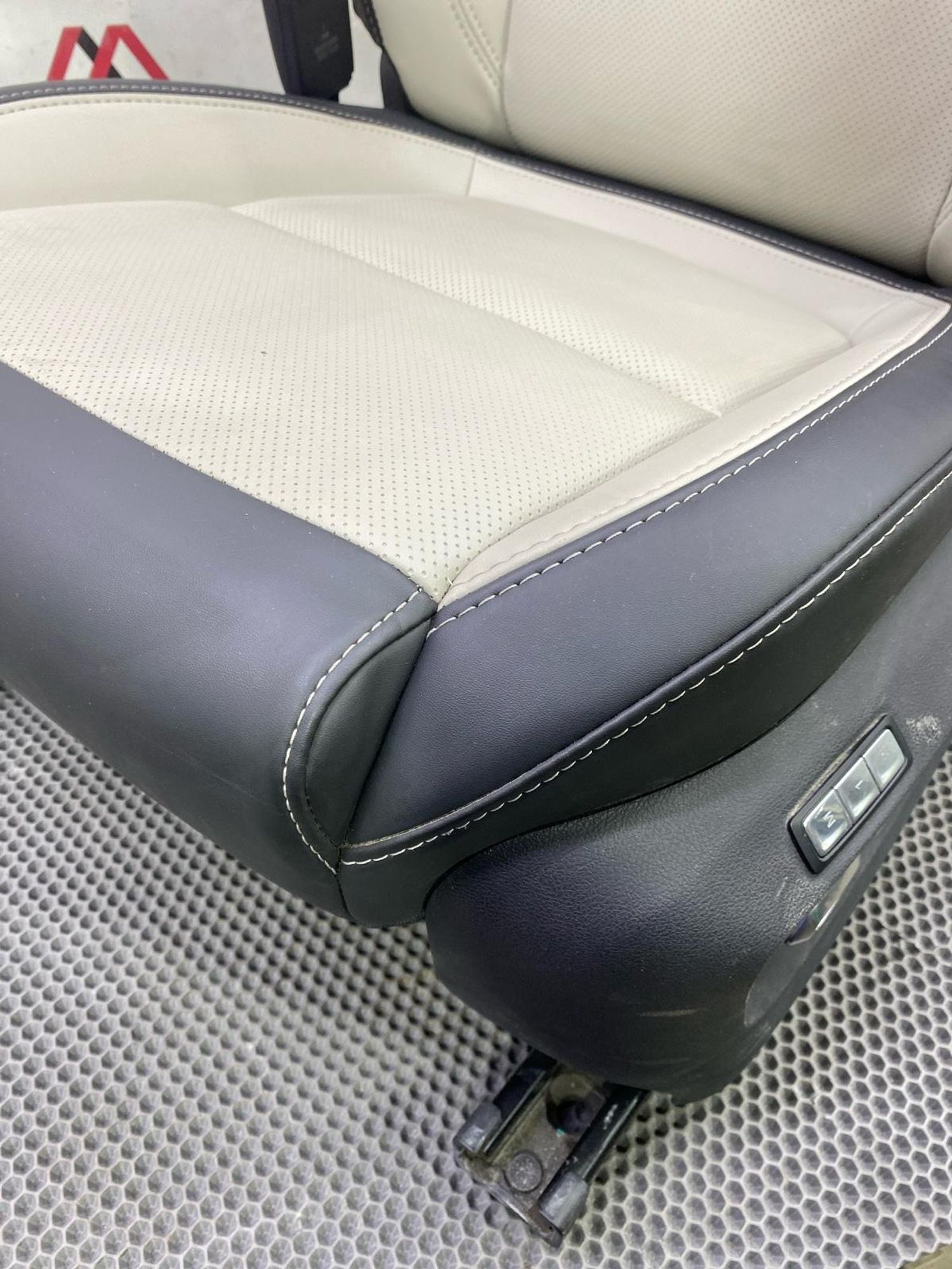 https://gcs.partsauto.market/rn-stockpro.appspot.com/thmbs/c8f07ba63eb5b2f0f6006ea854bf8f7d/587f02ccd94b0a6d7ba320bcbd074e36/89e23007b6b1cf333784448b7d04b09a.jpg