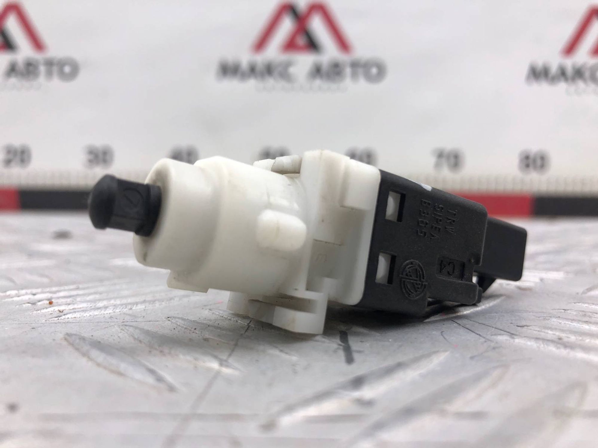 https://gcs.partsauto.market/rn-stockpro.appspot.com/thmbs/c8f07ba63eb5b2f0f6006ea854bf8f7d/669d2dcd85a820bd69789d100bfdbf3a/6a55a20d2567d40c359b78b7edcd1c15.jpg