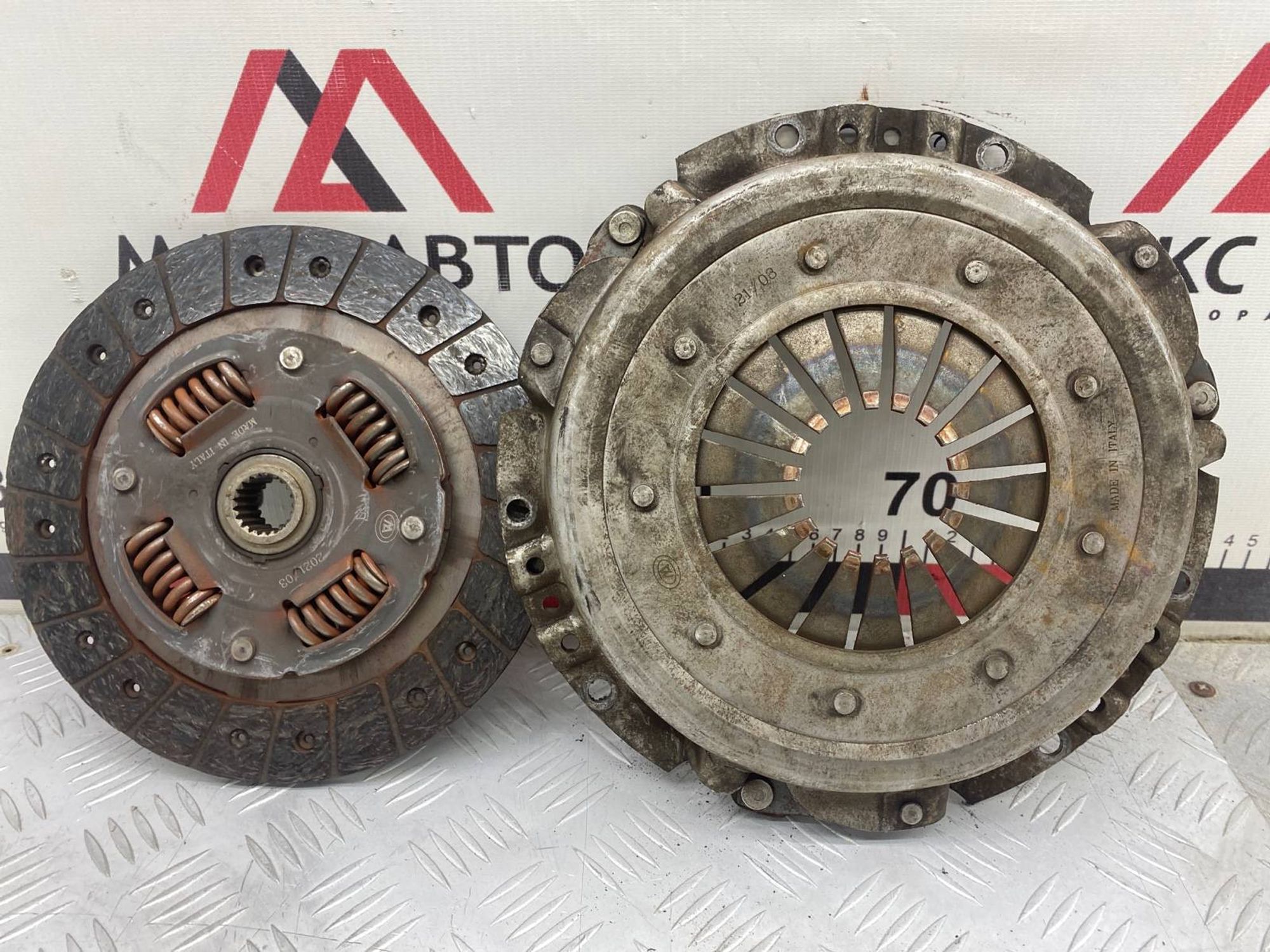 https://gcs.partsauto.market/rn-stockpro.appspot.com/thmbs/c8f07ba63eb5b2f0f6006ea854bf8f7d/6ac2ef48858c405246e91bebeb8b58d9/176c9ffc42cb67738ff030cbd37b4750.jpg