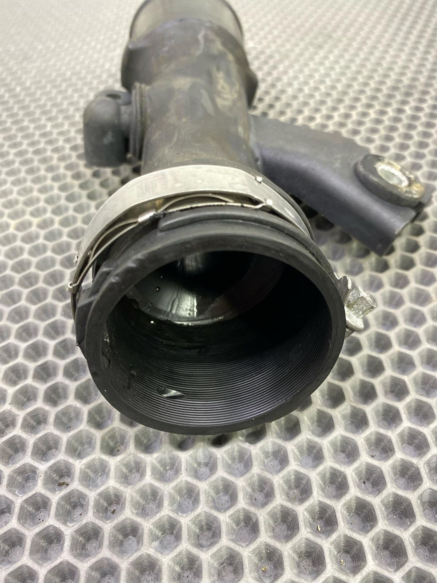 https://gcs.partsauto.market/rn-stockpro.appspot.com/thmbs/c8f07ba63eb5b2f0f6006ea854bf8f7d/7230e484be757a81a81994f01fffc947/97ac42eceea4f22d5c5a0f36f3b517e5.jpg