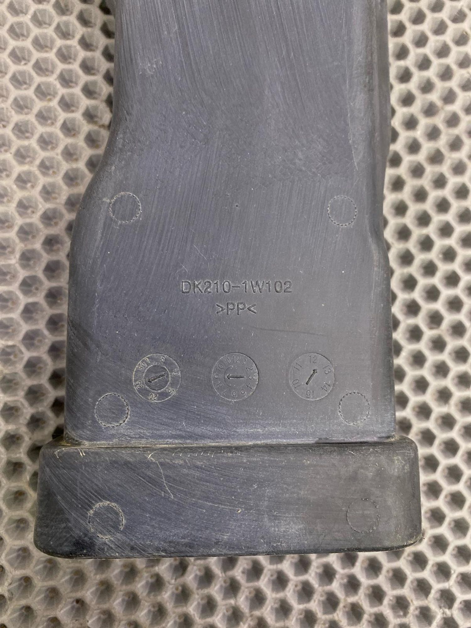 https://gcs.partsauto.market/rn-stockpro.appspot.com/thmbs/c8f07ba63eb5b2f0f6006ea854bf8f7d/7d723b7d4f075dd1c9d645dab915f9dd/1a2e0ba2d9467559a3805682f92cd77f.jpg