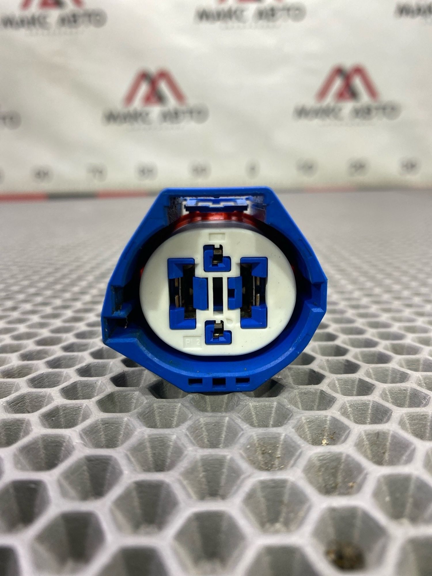 https://gcs.partsauto.market/rn-stockpro.appspot.com/thmbs/c8f07ba63eb5b2f0f6006ea854bf8f7d/848927864ca33b9822d7050c9a52d895/421fb1e7eb6894d3ffa7263caeb5823f.jpg