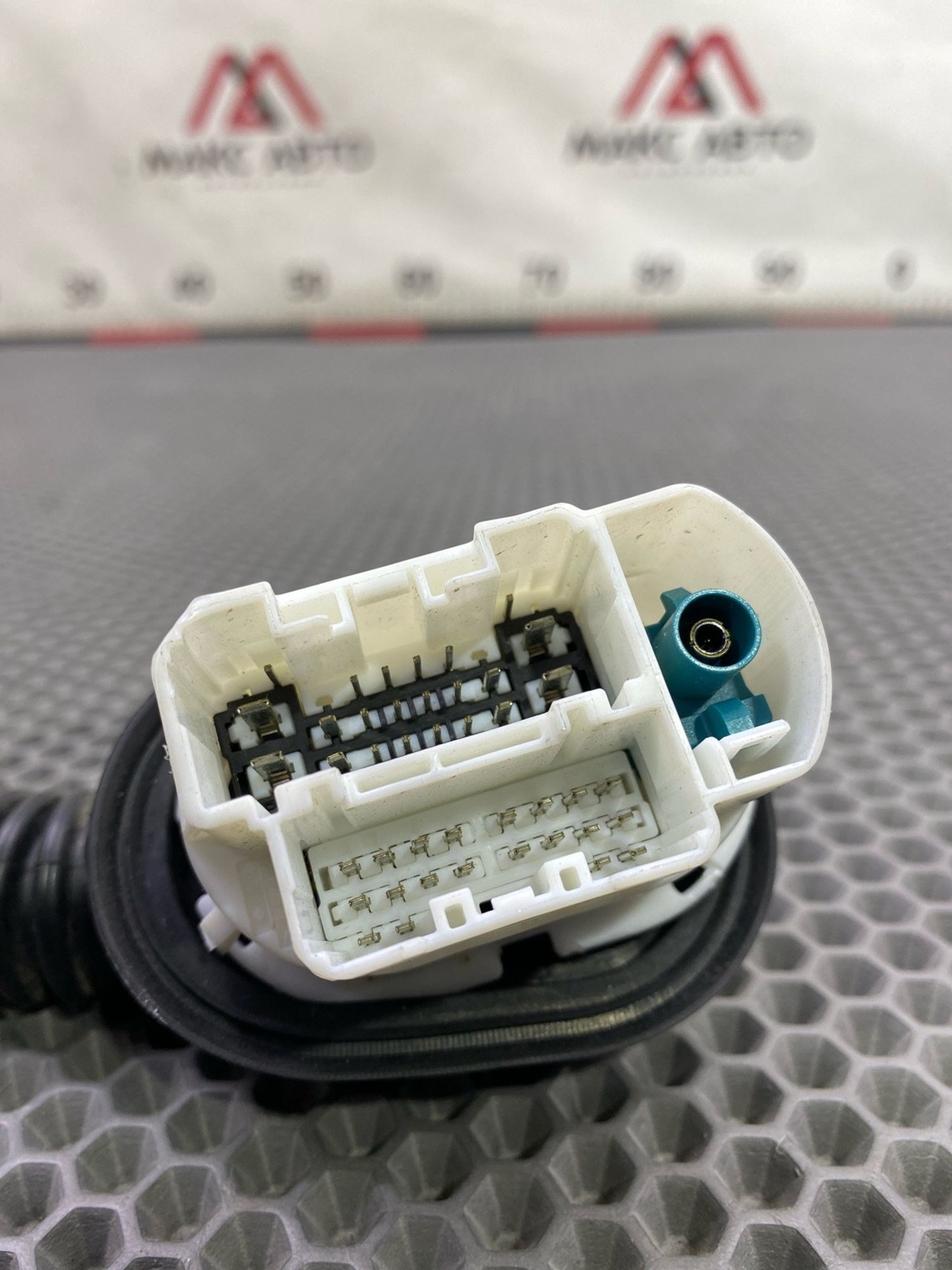 https://gcs.partsauto.market/rn-stockpro.appspot.com/thmbs/c8f07ba63eb5b2f0f6006ea854bf8f7d/96cd316cb8c1ae03f0c33293292c925e/3b44f4e8b55f0f4443cd3e5befaa984e.jpg