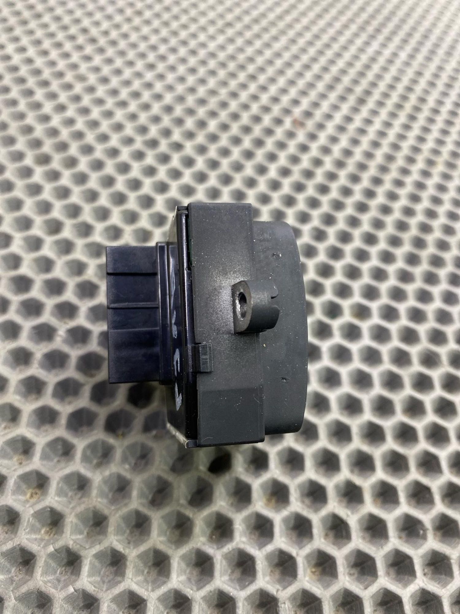 https://gcs.partsauto.market/rn-stockpro.appspot.com/thmbs/c8f07ba63eb5b2f0f6006ea854bf8f7d/aeb87c0e3eeae7559ec8ff97c67b391e/38118019507f93b81a555389ee3477e8.jpg
