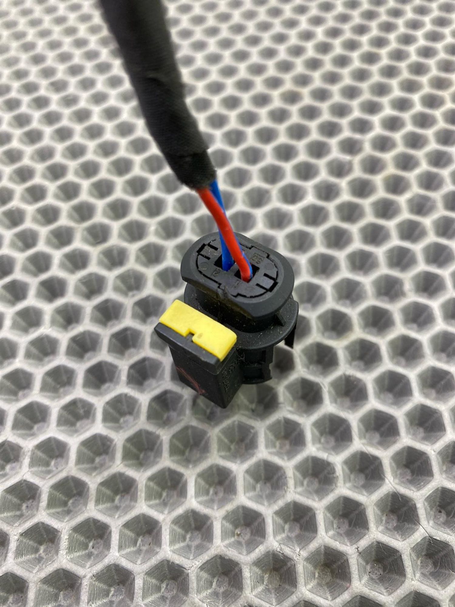 https://gcs.partsauto.market/rn-stockpro.appspot.com/thmbs/c8f07ba63eb5b2f0f6006ea854bf8f7d/b007de6f2b78b3853c251984e13e0740/aae71092e74bd2d33e1b19df0b20d3b7.jpg