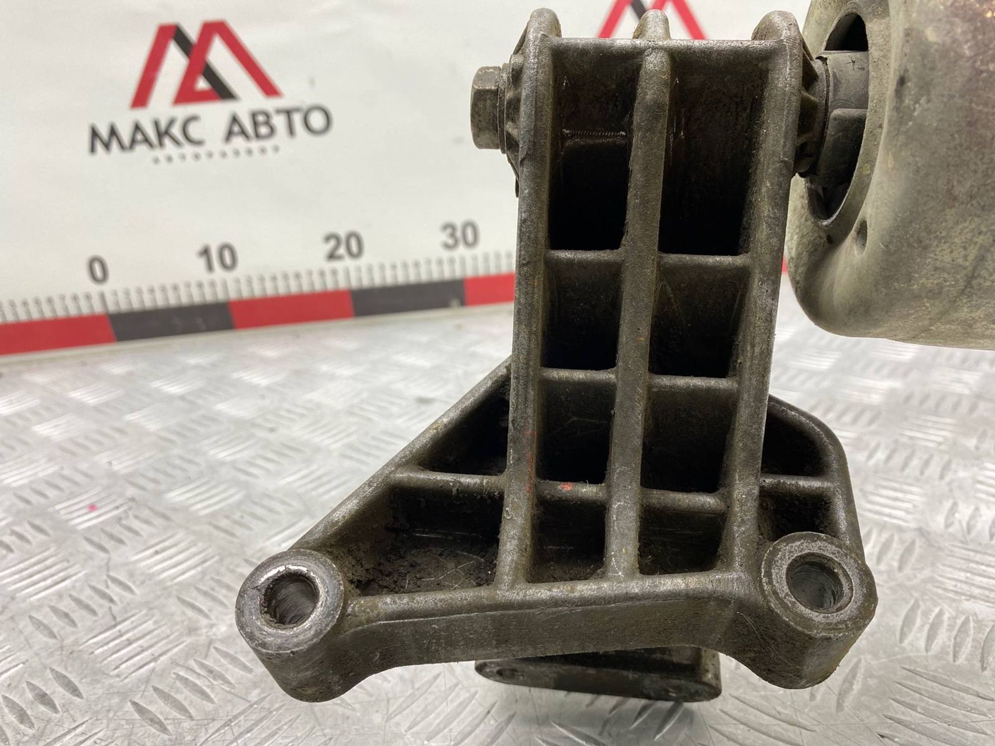 https://gcs.partsauto.market/rn-stockpro.appspot.com/thmbs/c8f07ba63eb5b2f0f6006ea854bf8f7d/b284f810d76b0ca9706fe635048b7960/9b952883b69696dfcc7500884f24330f.jpg