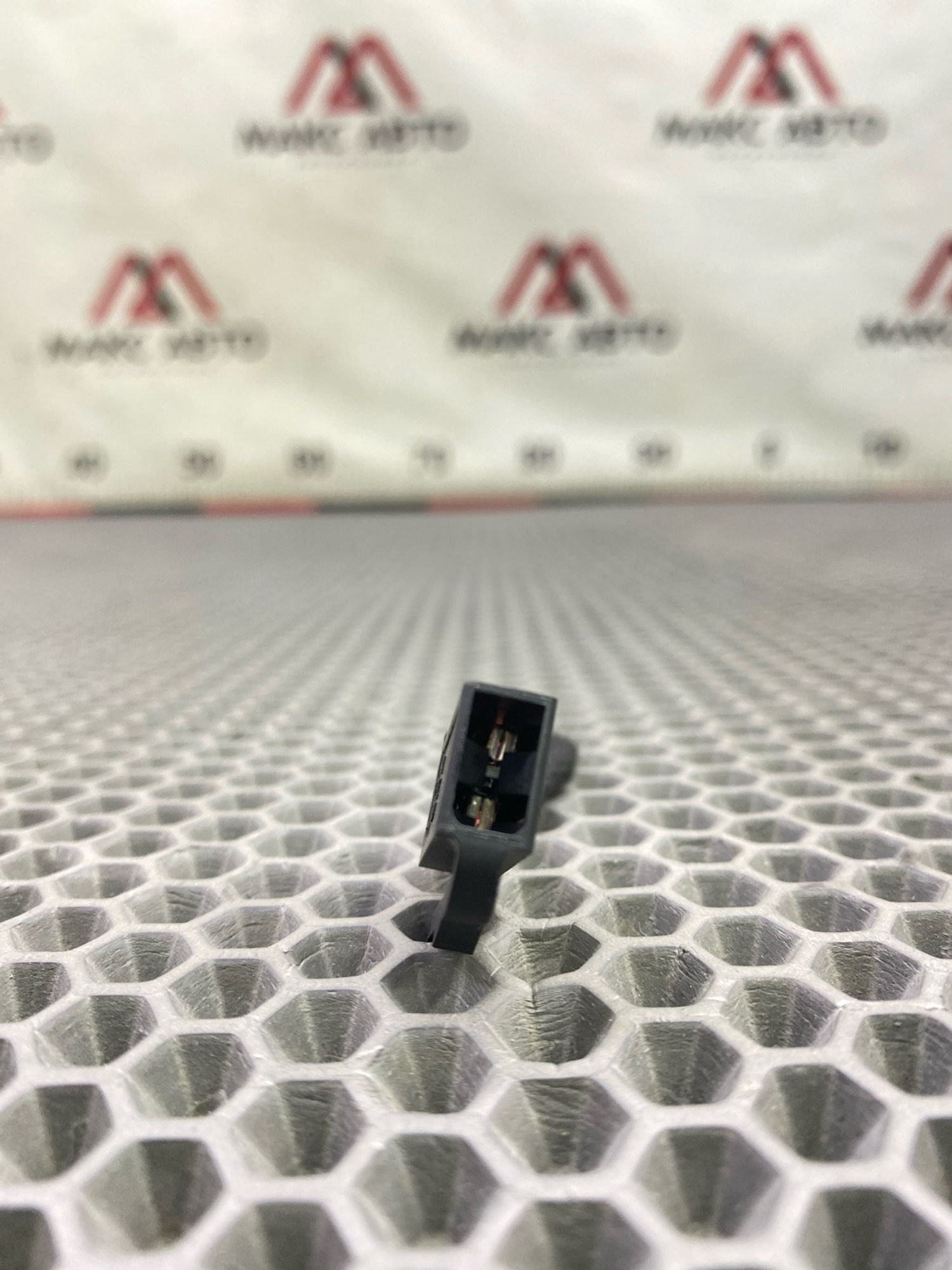 https://gcs.partsauto.market/rn-stockpro.appspot.com/thmbs/c8f07ba63eb5b2f0f6006ea854bf8f7d/b4757af5e85a6cd004671d94fa00c5a6/de460a4bed4eff7c5ecc362f77b0e1e2.jpg