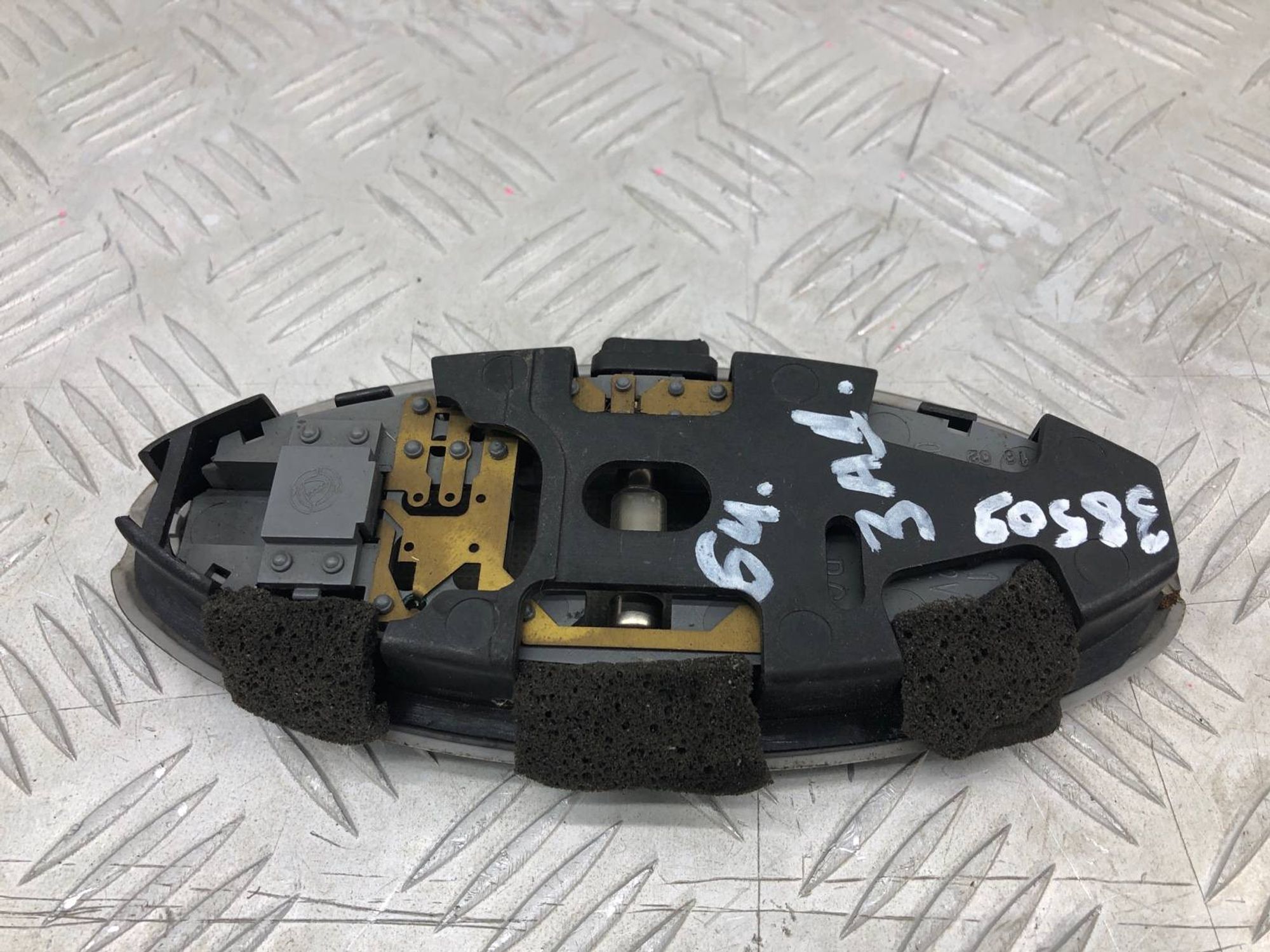 https://gcs.partsauto.market/rn-stockpro.appspot.com/thmbs/c8f07ba63eb5b2f0f6006ea854bf8f7d/c1a5c4ee118d84de7d2895a8d1565b8a/86319e16279e3d10c5fffdae837b4098.jpg