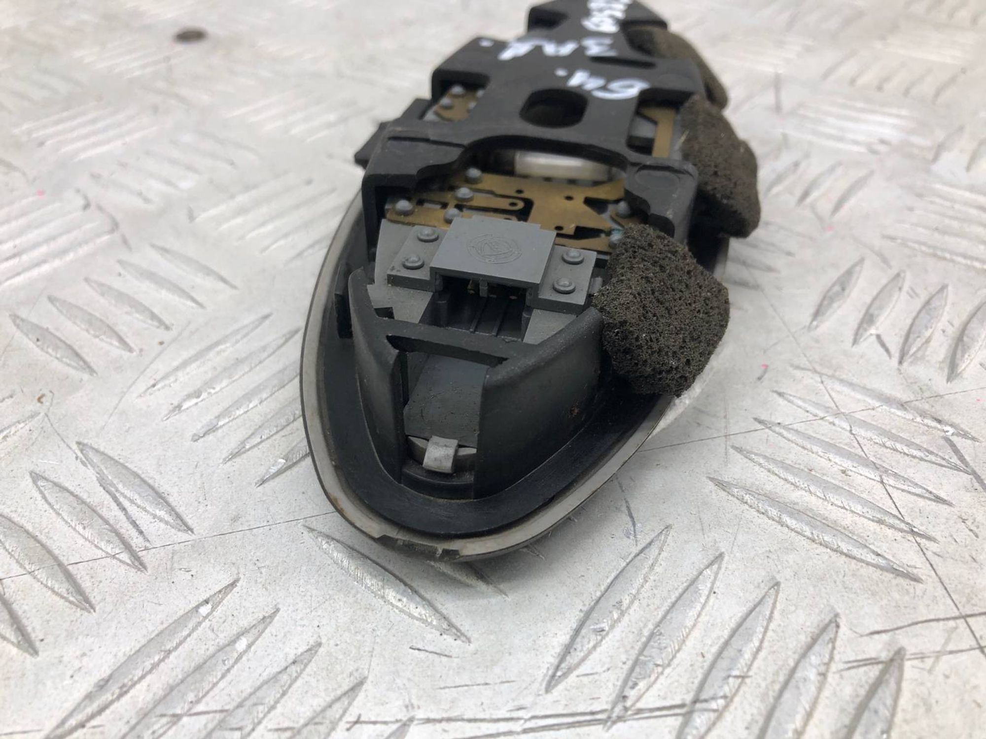 https://gcs.partsauto.market/rn-stockpro.appspot.com/thmbs/c8f07ba63eb5b2f0f6006ea854bf8f7d/c1a5c4ee118d84de7d2895a8d1565b8a/bf57986581e957a2168e50abc691c65a.jpg