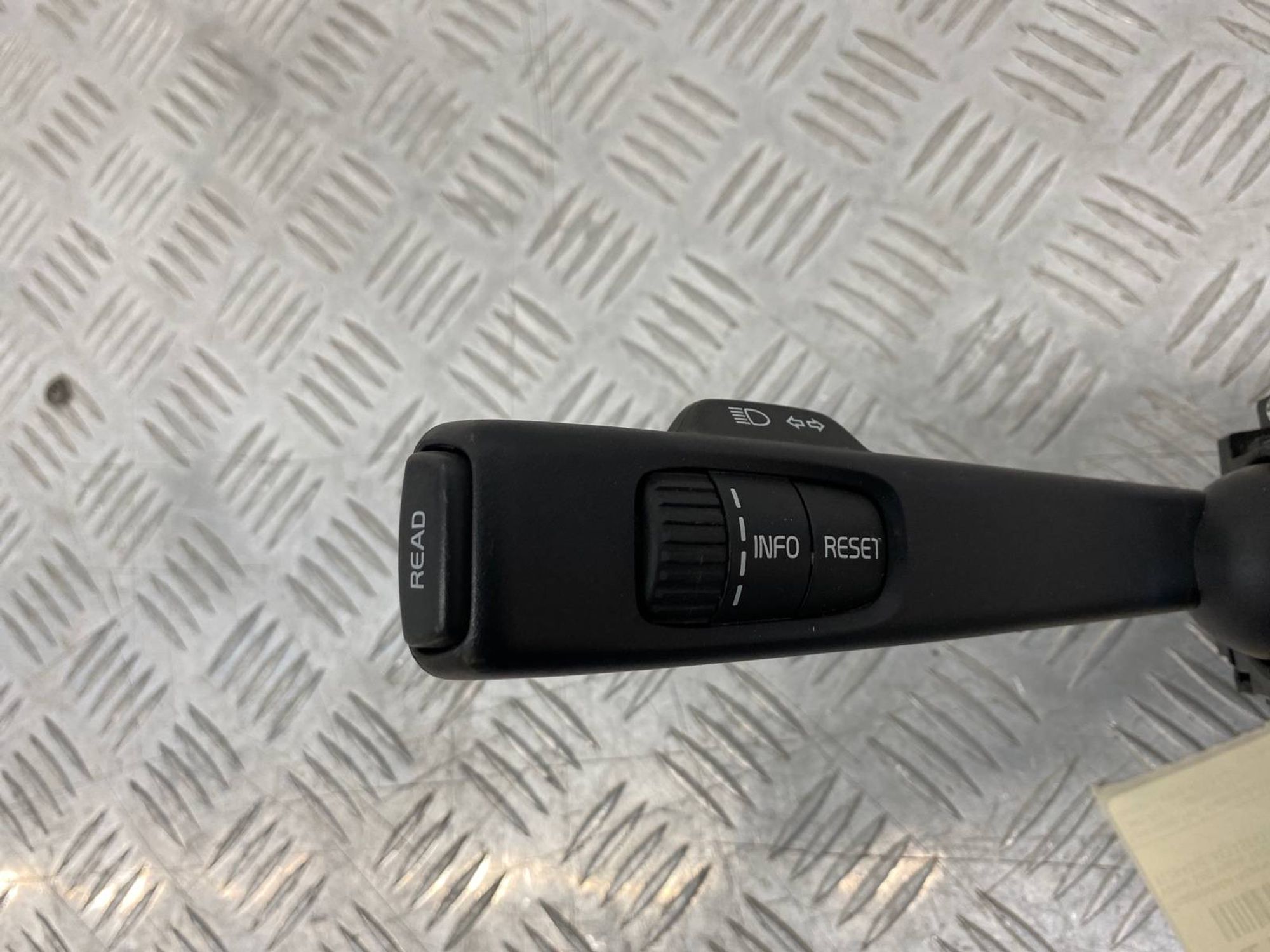 https://gcs.partsauto.market/rn-stockpro.appspot.com/thmbs/c8f07ba63eb5b2f0f6006ea854bf8f7d/d07de2678d5ee8d9b8ff53cab5671c6b/ccde1e9163af54f0220f8d70c5a6ce0d.jpg