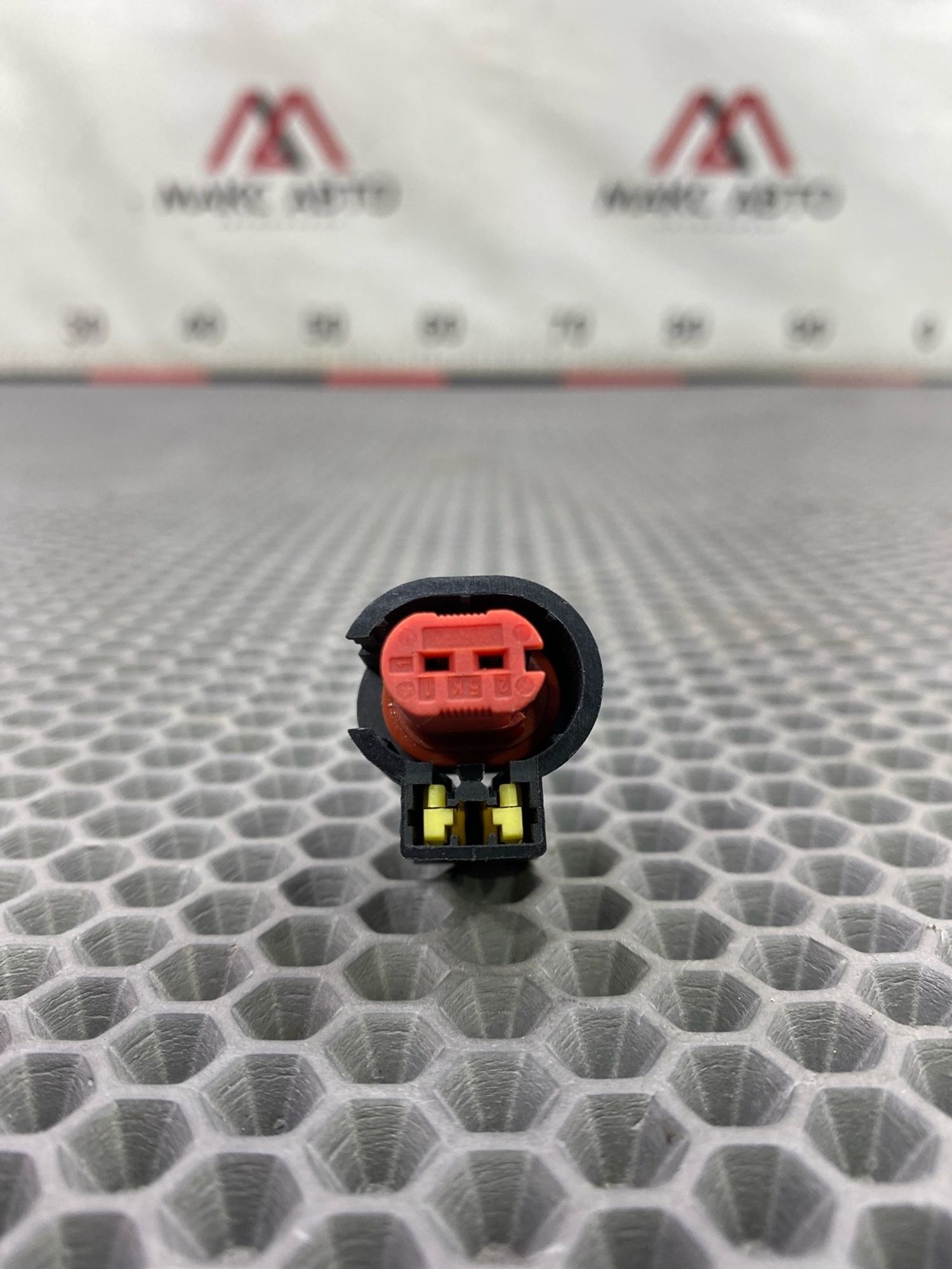 https://gcs.partsauto.market/rn-stockpro.appspot.com/thmbs/c8f07ba63eb5b2f0f6006ea854bf8f7d/db904cc2122366d286e505ced382c174/34072761a9469c2c4f4ffac0aa863fa6.jpg