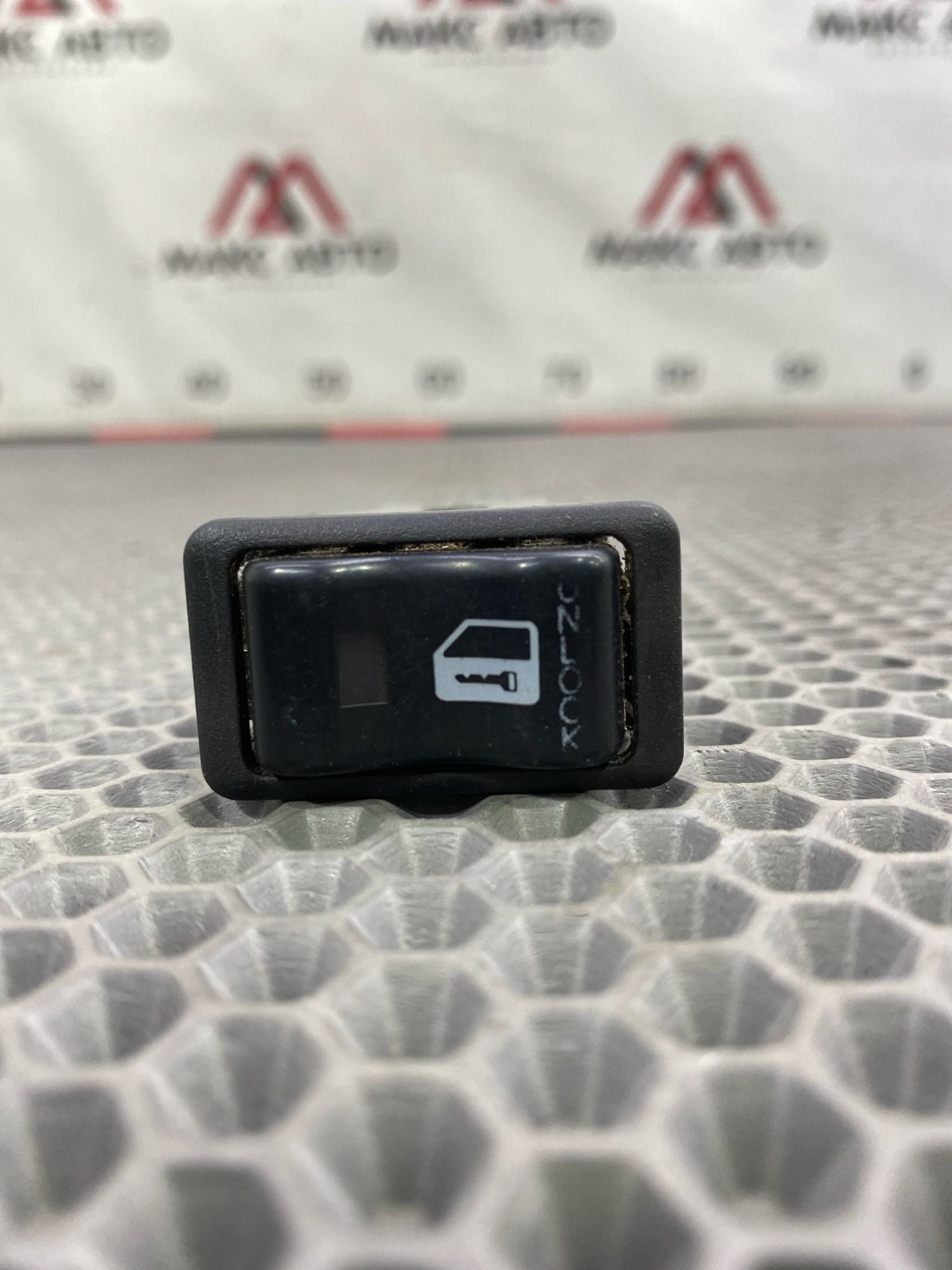 https://gcs.partsauto.market/rn-stockpro.appspot.com/thmbs/c8f07ba63eb5b2f0f6006ea854bf8f7d/e942d1a955a929189b22993be712034c/4bc37fd168d2af4866da13275e275269.jpg