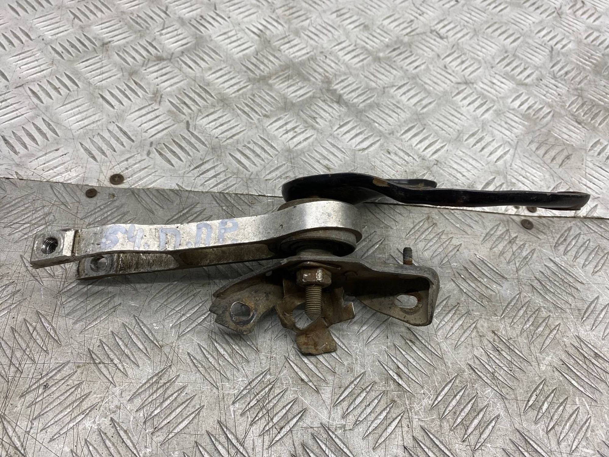 https://gcs.partsauto.market/rn-stockpro.appspot.com/thmbs/c8f07ba63eb5b2f0f6006ea854bf8f7d/ec93a3502938b7232d49635659f432a7/23b168fde04d8e9dd84589f9ae7f42a8.jpg