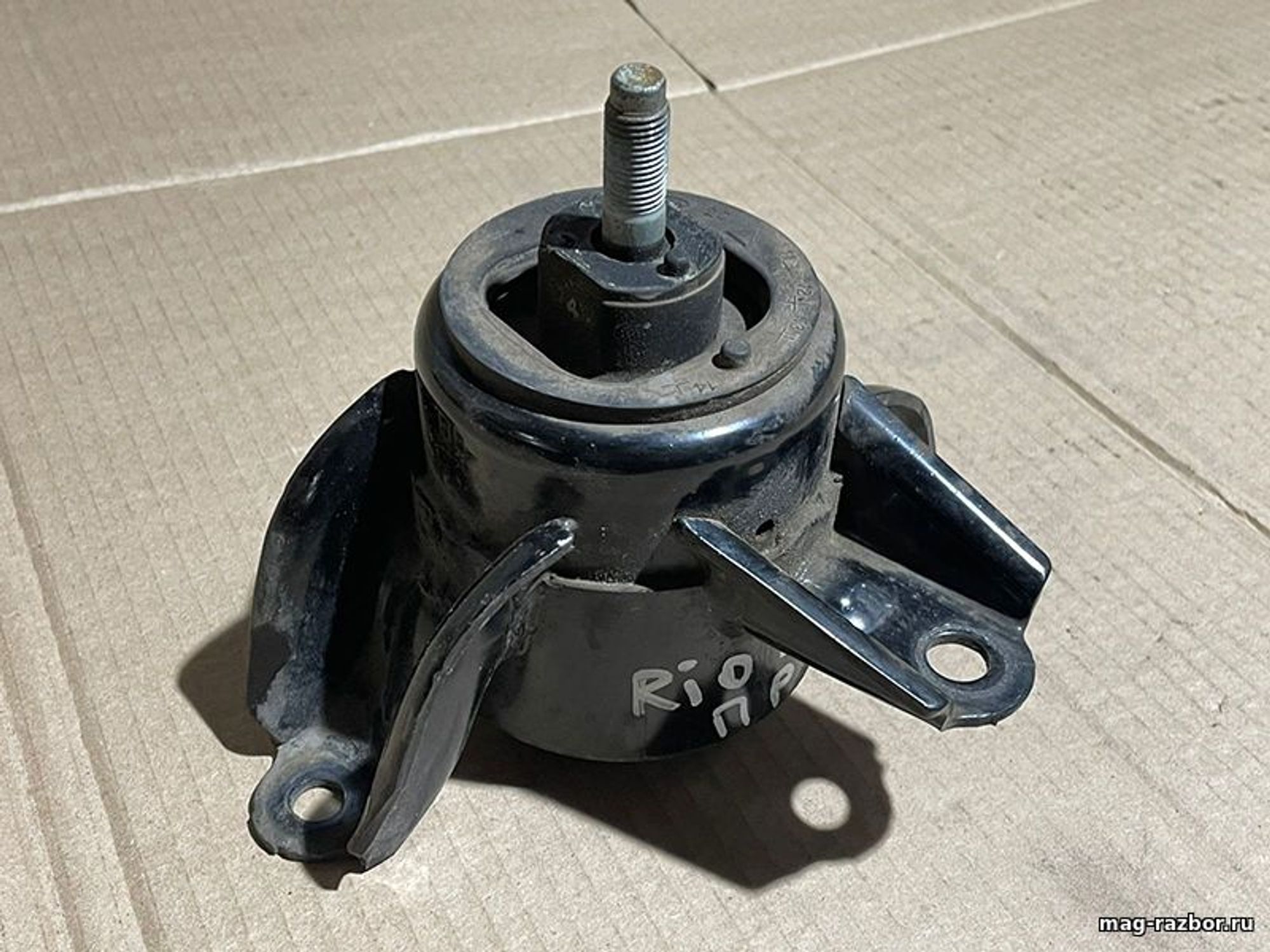 https://gcs.partsauto.market/rn-stockpro.appspot.com/thmbs/d89d66a30f14dbad161fb7a986aa0fe5/parts/191828d9-888c-5260-b186-3a5aa32aadb4_21a2fbc5-1b94-49dc-a8eb-daa3d999420a.jpg