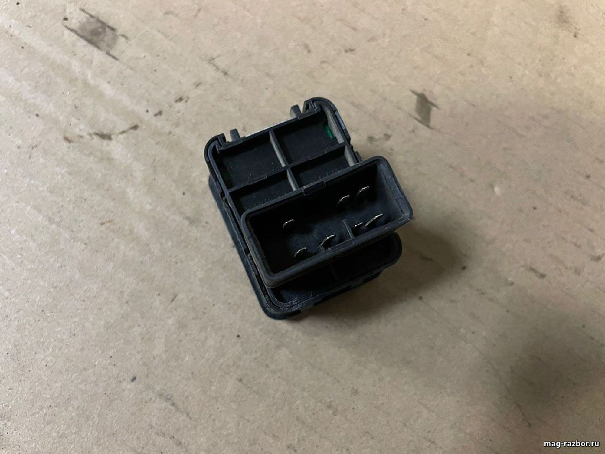 https://gcs.partsauto.market/rn-stockpro.appspot.com/thmbs/d89d66a30f14dbad161fb7a986aa0fe5/parts/481dfe36-96da-5268-b53d-e4d71a64e0b5_7647f11b-0687-48b9-b068-d552414cdcc3.jpg