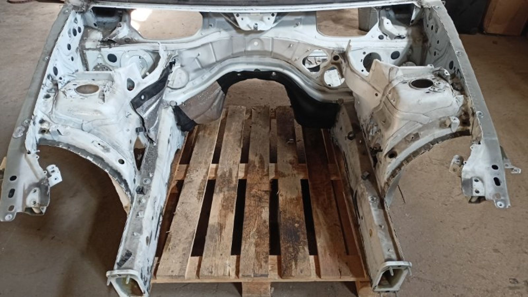 Передняя часть кузова Bmw 320I E90 Е91 2.0