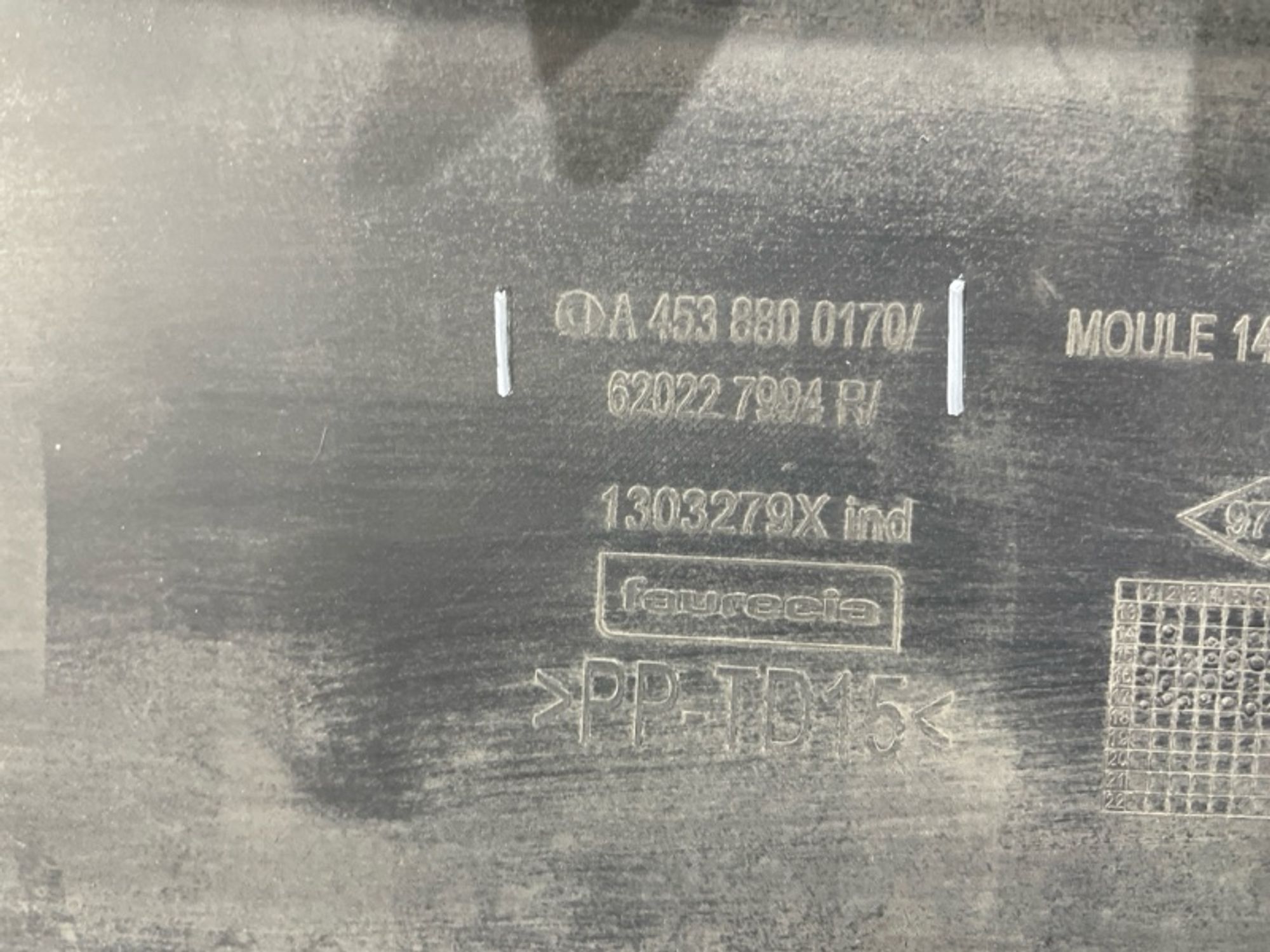 https://gcs.partsauto.market/rn-stockpro.appspot.com/thmbs/dc0eef04b6e03176379763a38d44e994/08472456457ffdd5a00757b216266f66/fd5f8aceda7e69cef80506d61f9b157b.jpg