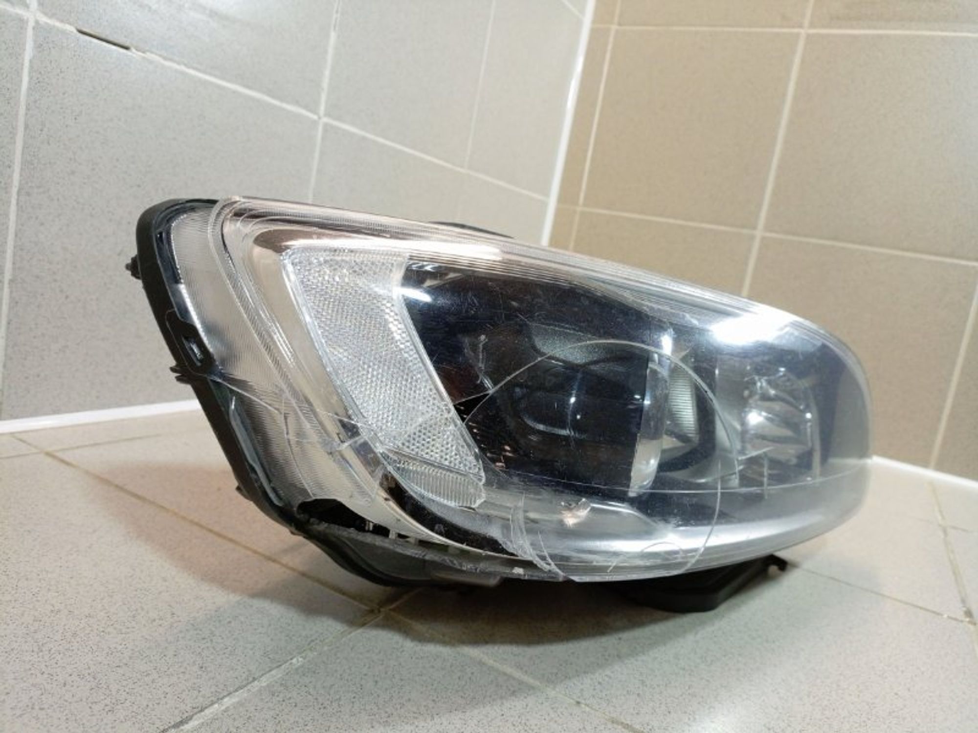 https://gcs.partsauto.market/rn-stockpro.appspot.com/thmbs/dc0eef04b6e03176379763a38d44e994/362ecd6a02a337cc1fd5b35760b26e22/8553192781ceee5c89b55a5826cd397d.jpg