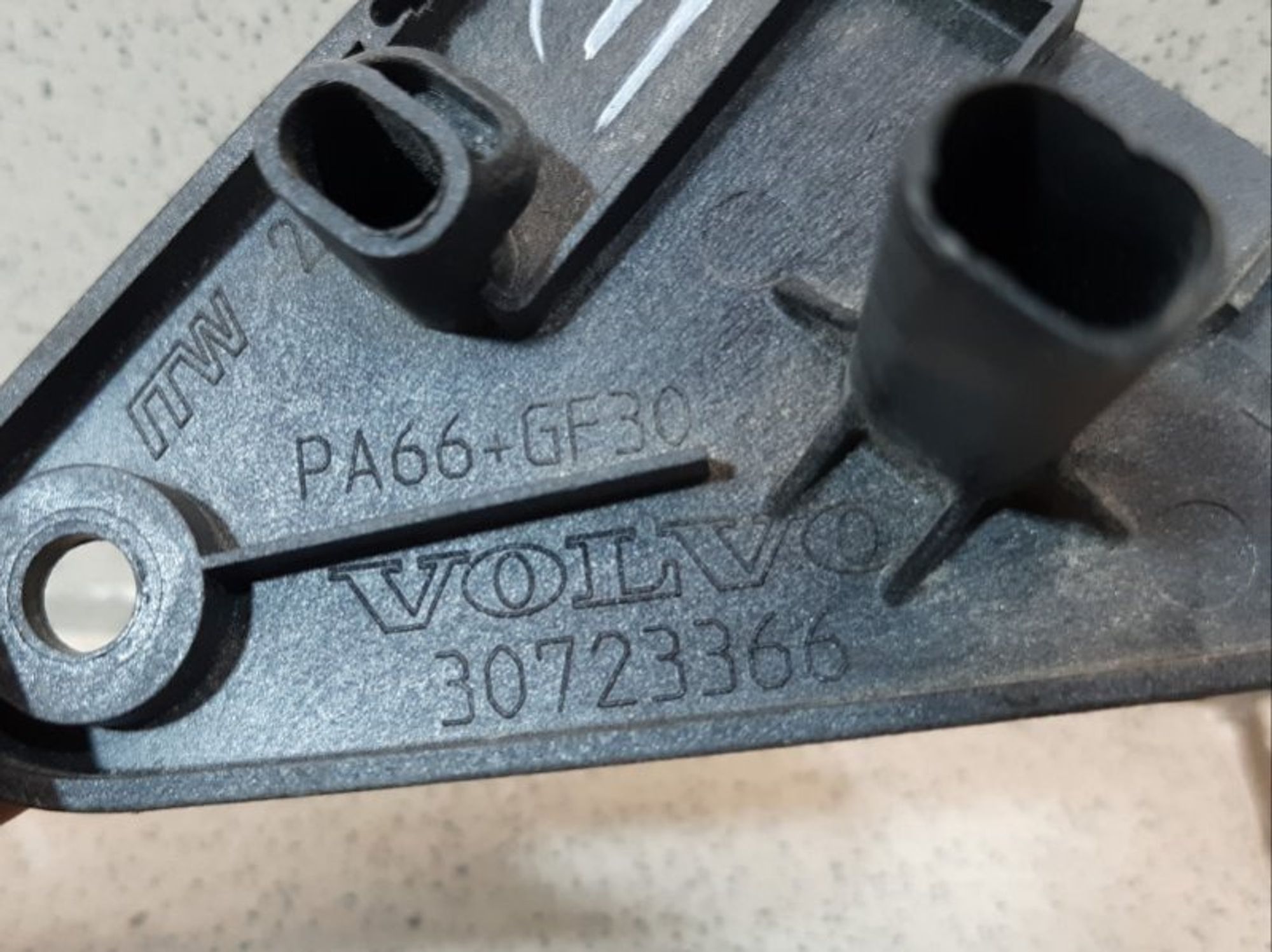 https://gcs.partsauto.market/rn-stockpro.appspot.com/thmbs/dc0eef04b6e03176379763a38d44e994/3825ed393b00313f21861f43c81f87fe/85257d8db5ed79676c08061cef8684e7.jpg