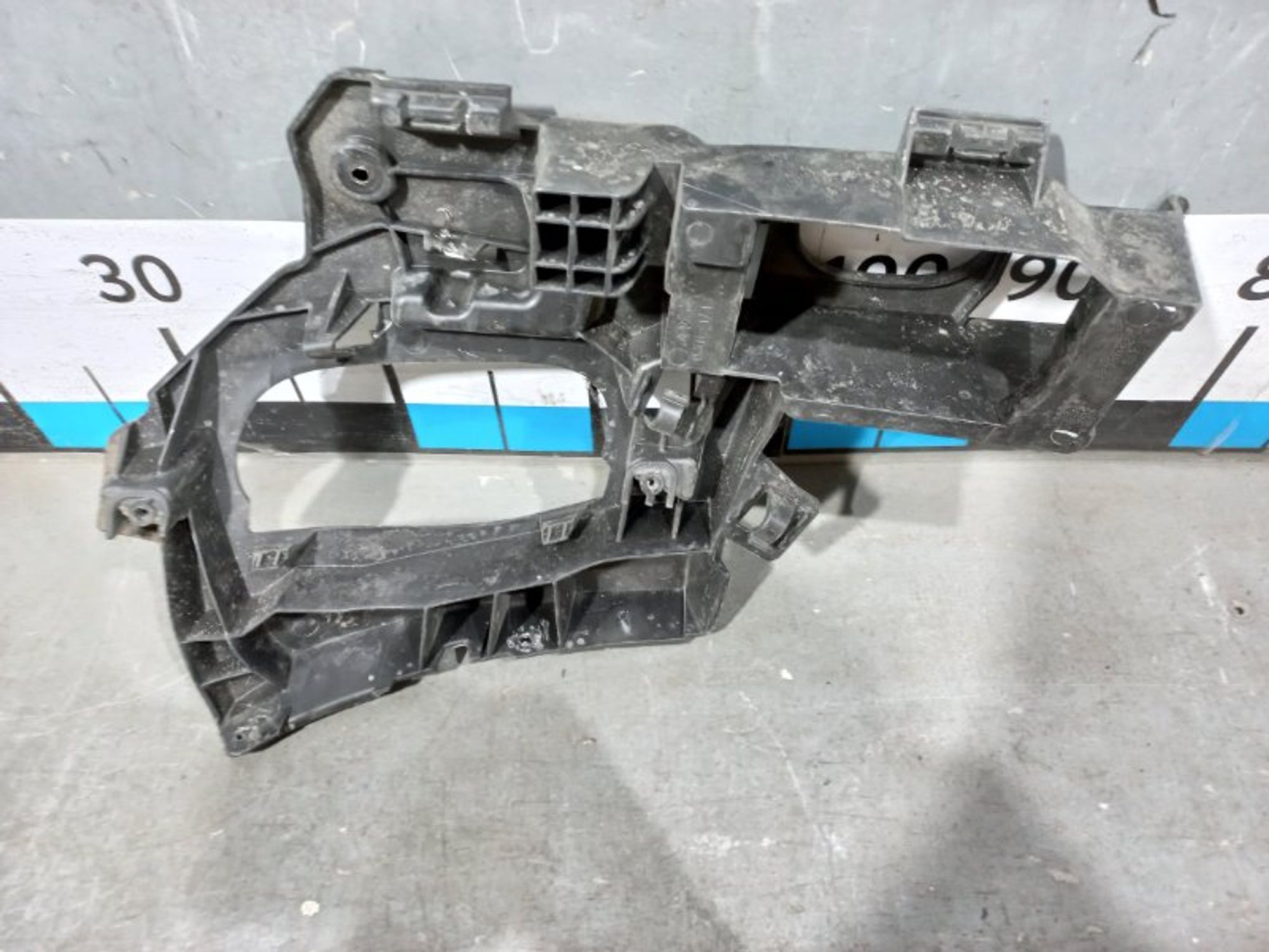 https://gcs.partsauto.market/rn-stockpro.appspot.com/thmbs/dc0eef04b6e03176379763a38d44e994/67efcb30fb0381bb749e1e0028f40ff5/2725e01da1af45e04d06243aac7bf7ab.jpg