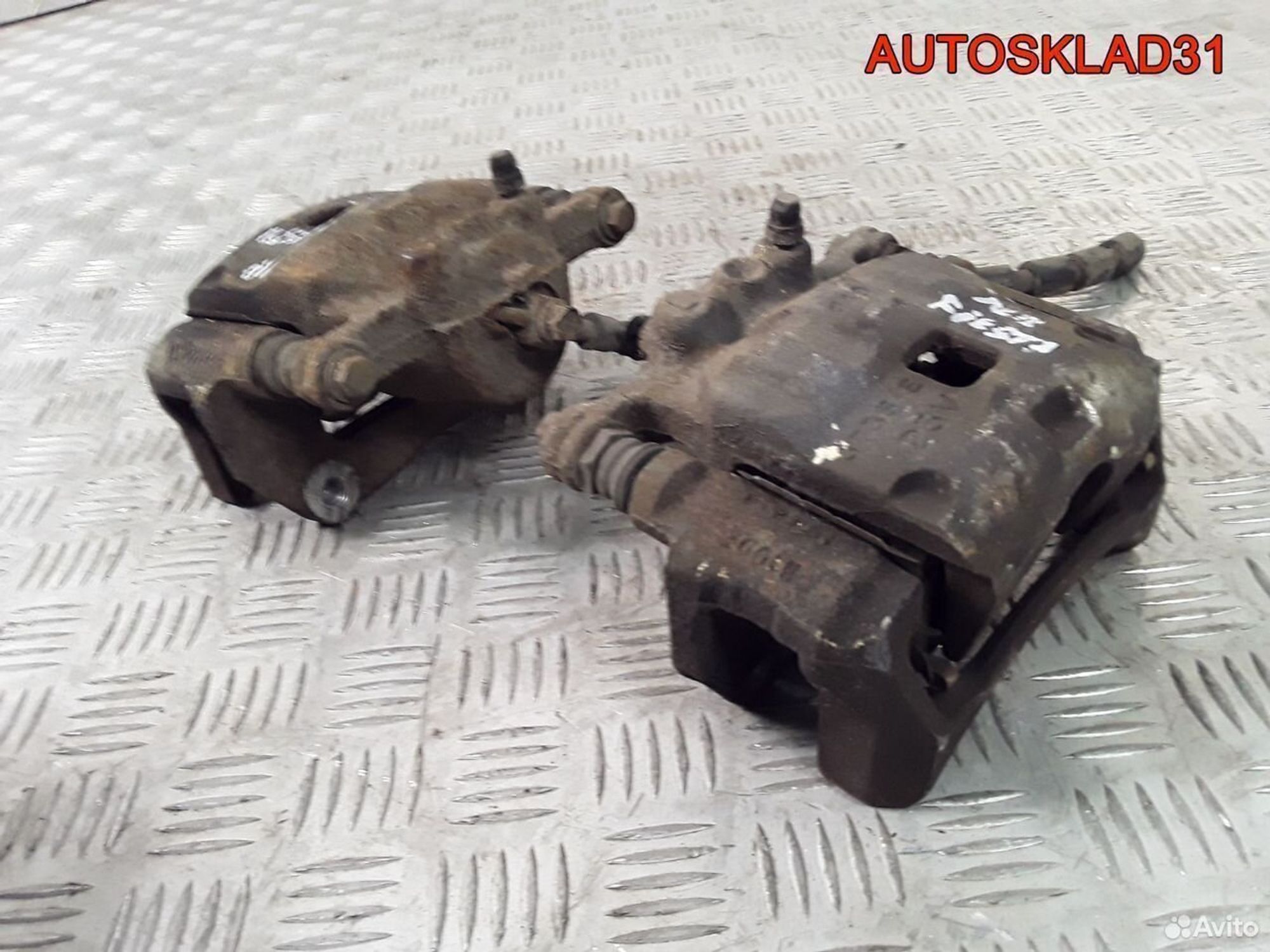 https://gcs.partsauto.market/rn-stockpro.appspot.com/thmbs/edda01b21c13eaa6671738306aa09410/2044f128b6e13b7c80202b2f4de23289/0c9756e53d680a40a6d0764545ce3e4a.jpg