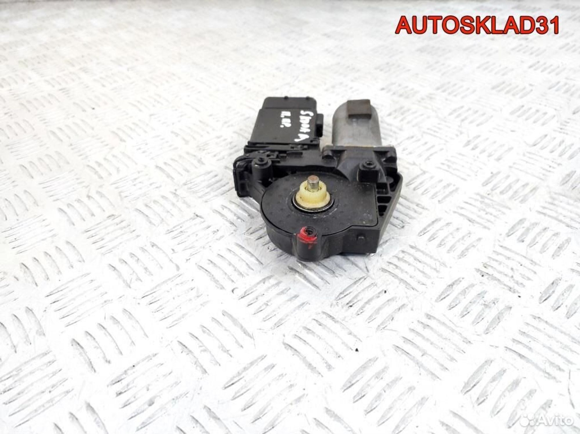 https://gcs.partsauto.market/rn-stockpro.appspot.com/thmbs/edda01b21c13eaa6671738306aa09410/3648bbd973a1c88bccae0182fd521130/6987473119e911639ada31c418732b2d.jpg