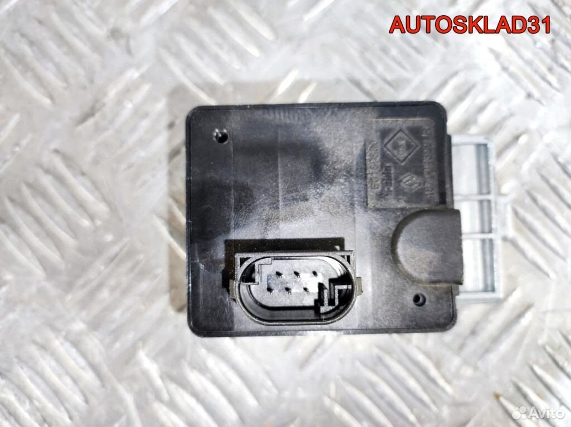 https://gcs.partsauto.market/rn-stockpro.appspot.com/thmbs/edda01b21c13eaa6671738306aa09410/4c9515bef0e0e38bc8ca2c5dade43f60/2d570b84210eec9bb7c6f525bdb43bbd.jpg