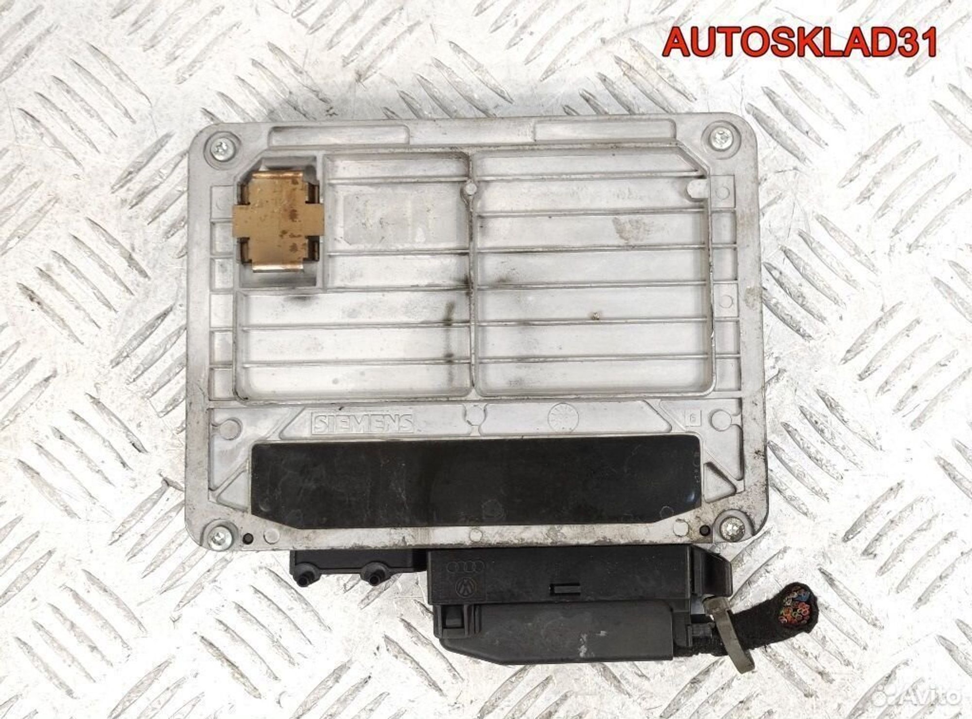 https://gcs.partsauto.market/rn-stockpro.appspot.com/thmbs/edda01b21c13eaa6671738306aa09410/8c7ba7033dbf3fd1e53a28c2e642c77b/f548bedfb84cdd898e7208418953faa8.jpg