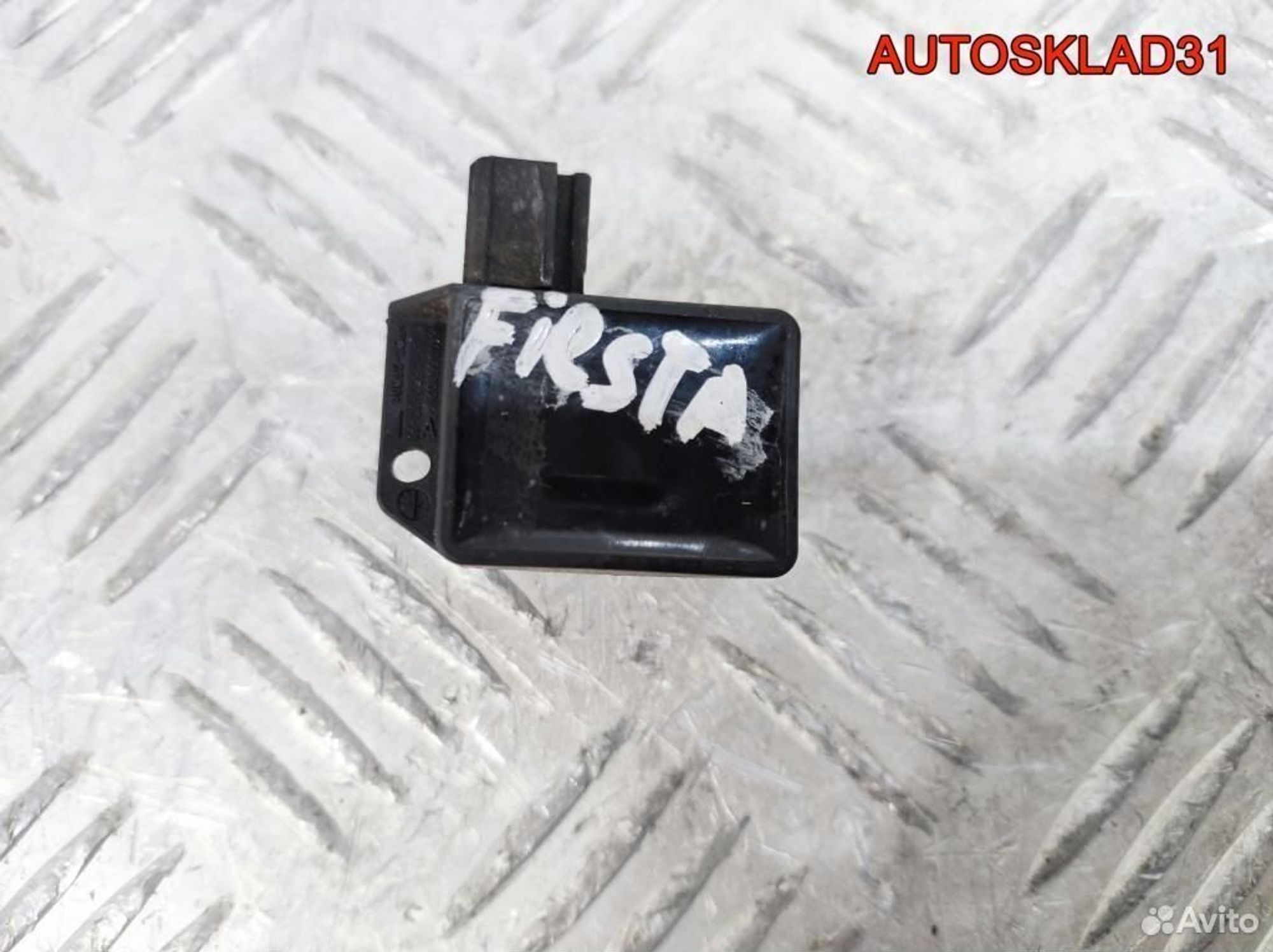 https://gcs.partsauto.market/rn-stockpro.appspot.com/thmbs/edda01b21c13eaa6671738306aa09410/a6fd92746028e5137e175dd254ed1917/dd2f5835333857a2d6fa8a83311e5a32.jpg