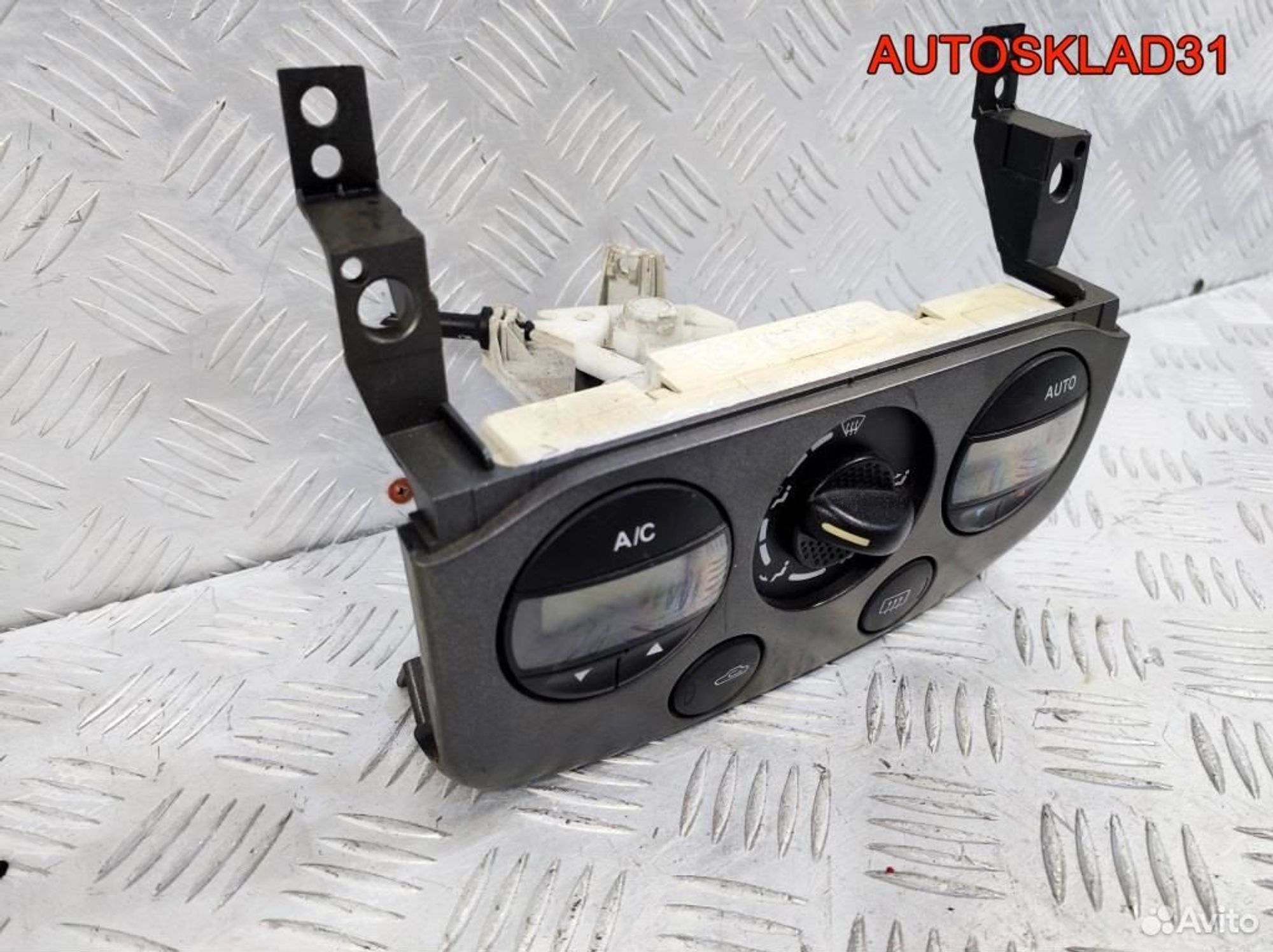 https://gcs.partsauto.market/rn-stockpro.appspot.com/thmbs/edda01b21c13eaa6671738306aa09410/c26e3163e515e52a627dcb0feb842c7b/737901c2ba3bf64cfa54b329030ece7b.jpg