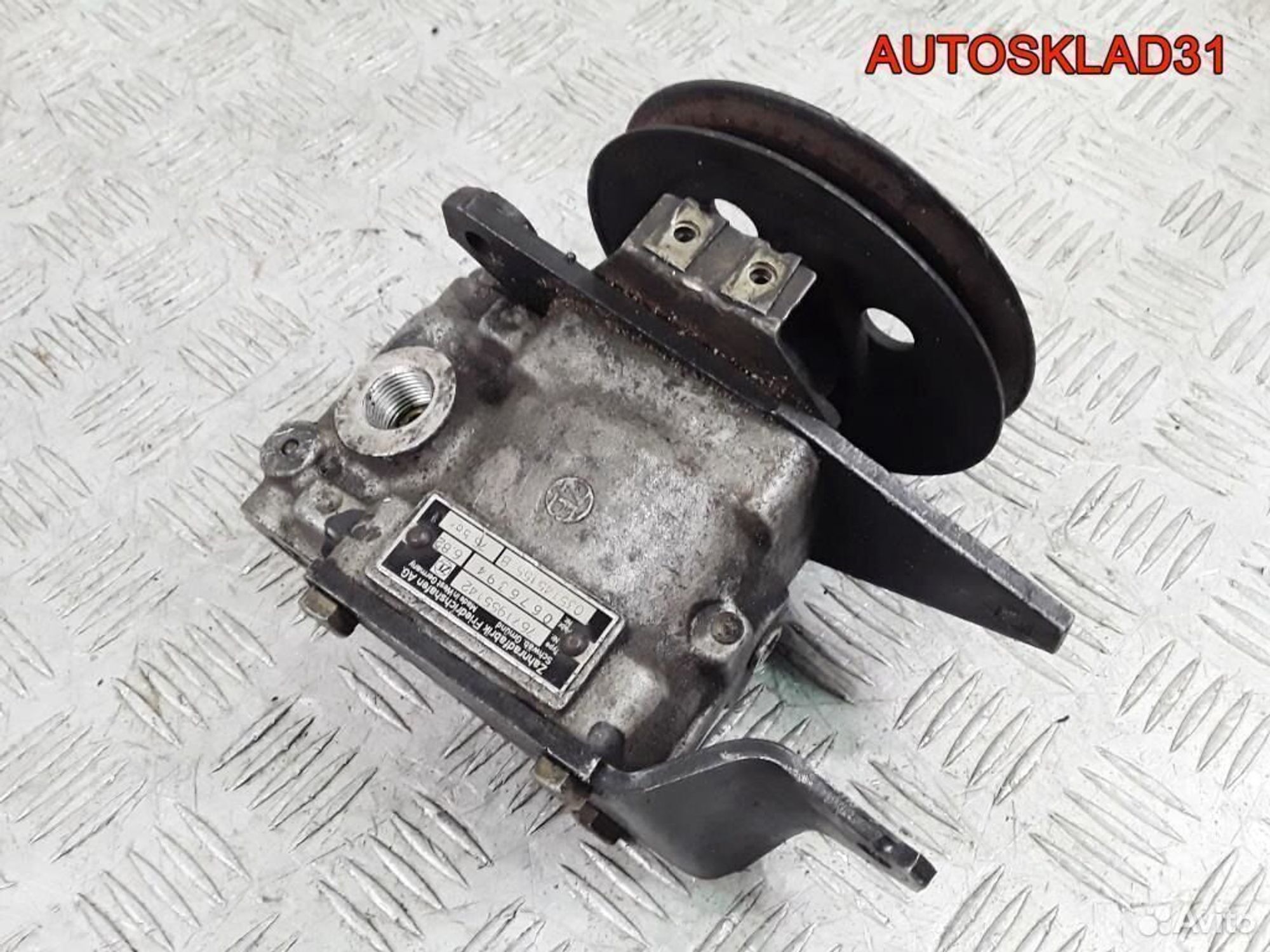 https://gcs.partsauto.market/rn-stockpro.appspot.com/thmbs/edda01b21c13eaa6671738306aa09410/dbbd616547db4cde814bfaebc9c38438/e562ccbe070103163c127b8e2453da22.jpg