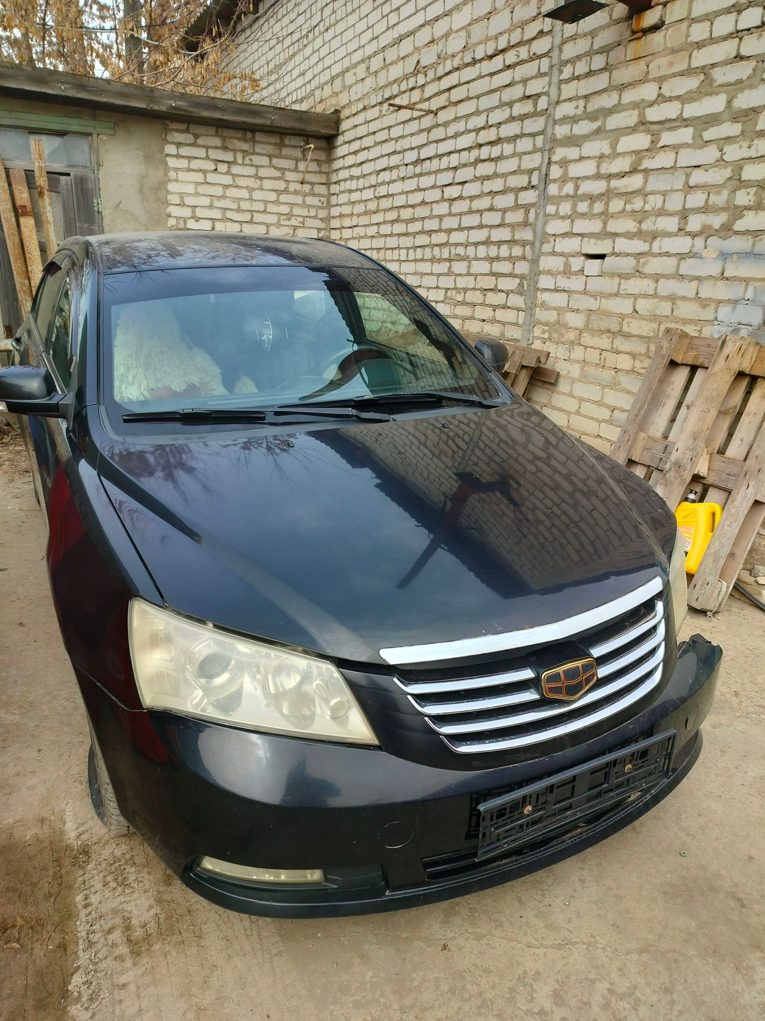 Geely Emgrand EC7 2013