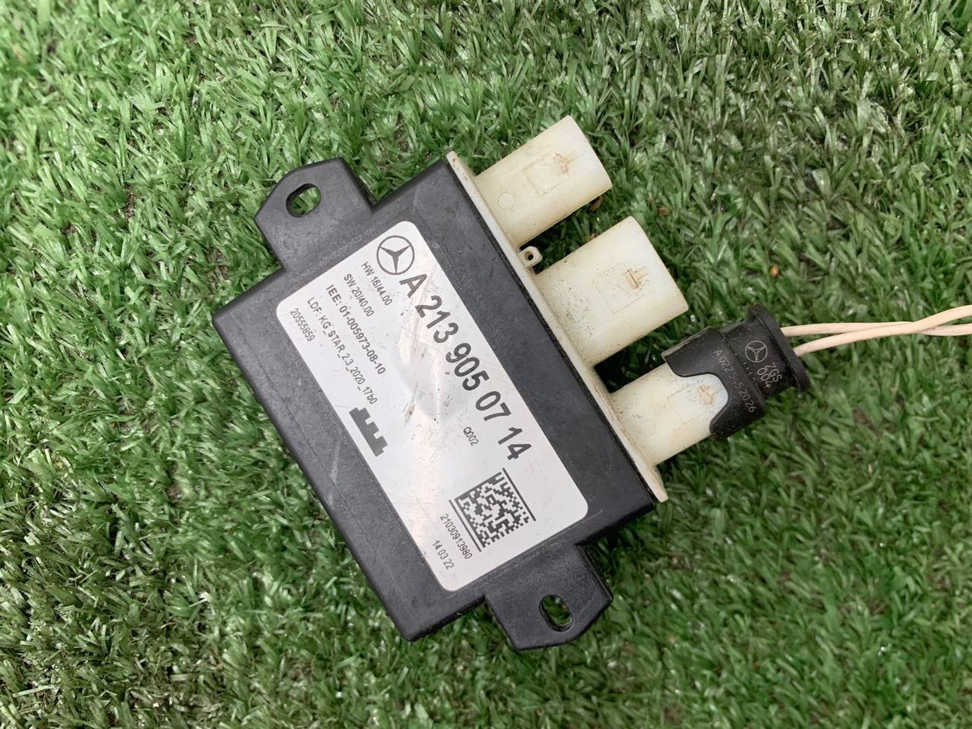 https://gcs.partsauto.market/rn-stockpro.appspot.com/thmbs/fe3598d81d96ccd0d48866cd4b8a0dea/124b6bb86b4122b7d70a672249538f5f/1ed35b3272d2f582576a3c3242d96b28.jpg