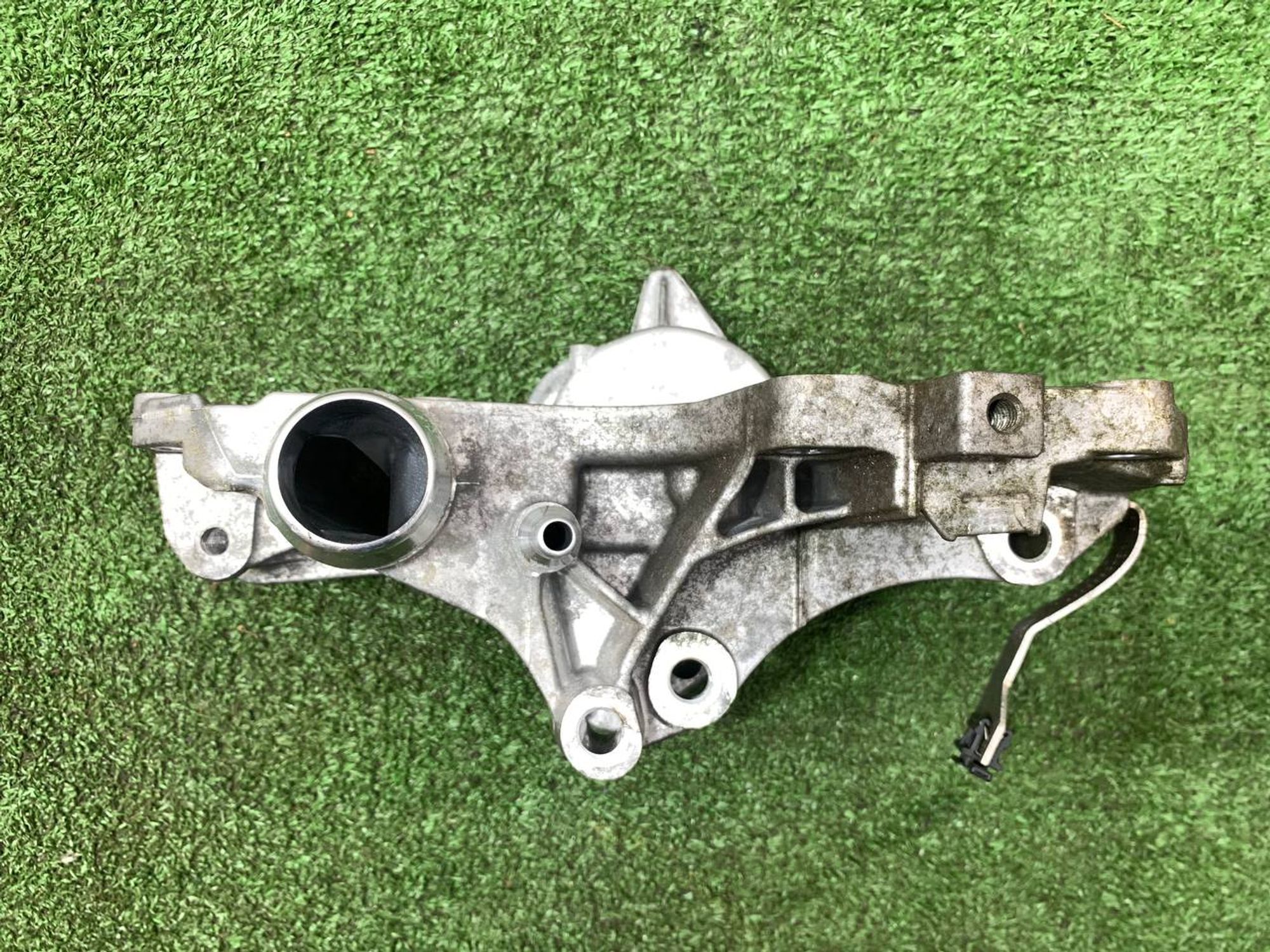 https://gcs.partsauto.market/rn-stockpro.appspot.com/thmbs/fe3598d81d96ccd0d48866cd4b8a0dea/195de94047c83a53058b89012307e1be/0d969d1fb92a398a639e2d51e2384d06.jpg