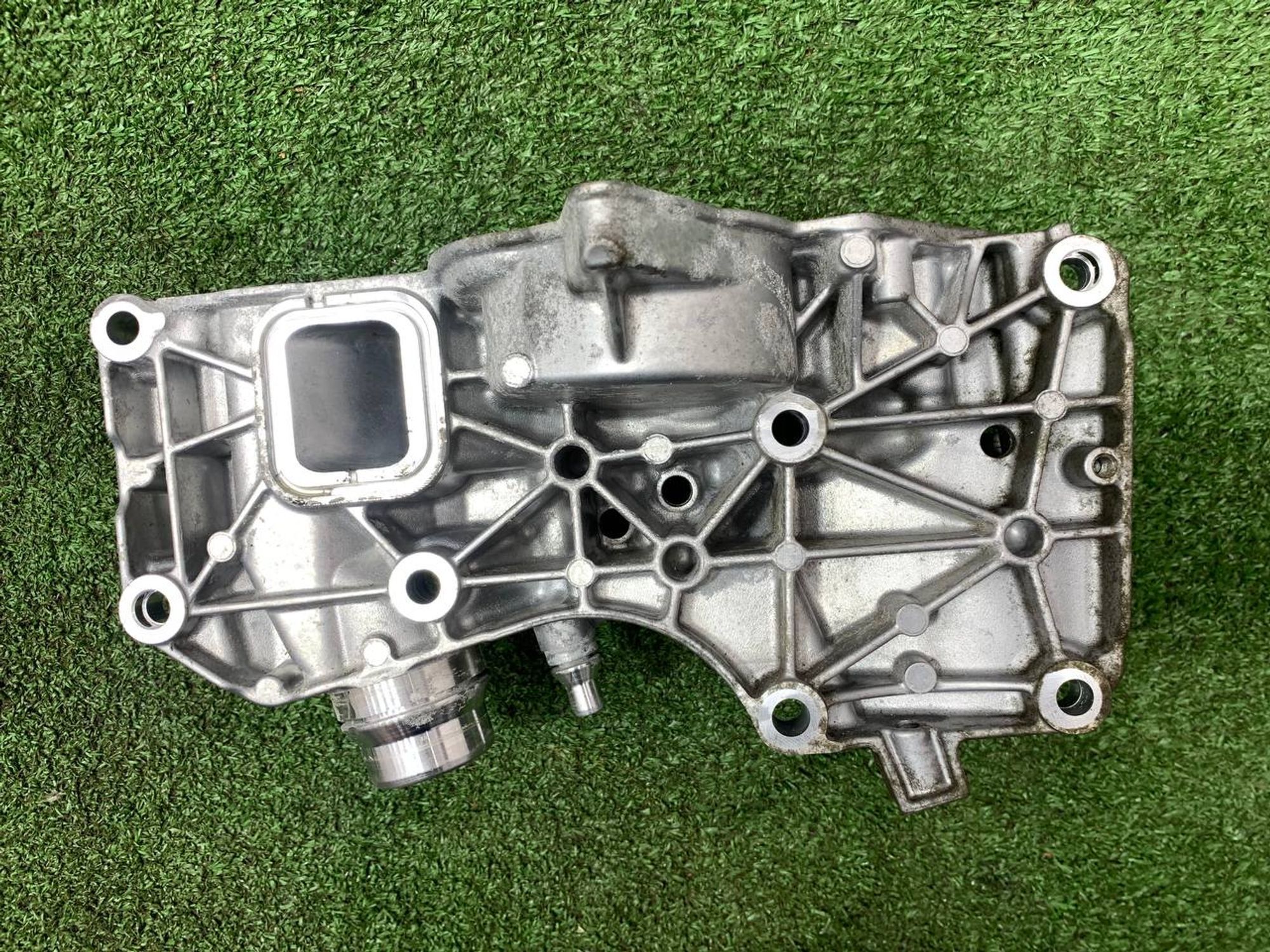 https://gcs.partsauto.market/rn-stockpro.appspot.com/thmbs/fe3598d81d96ccd0d48866cd4b8a0dea/195de94047c83a53058b89012307e1be/b5ebec26a3ce2ea0e7fabd277ae26020.jpg