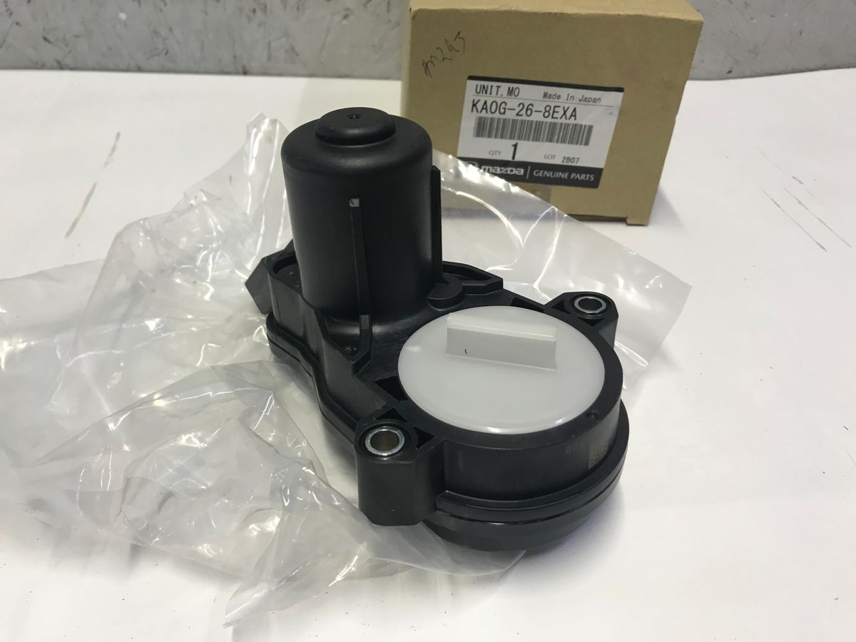 https://gcs.partsauto.market/rn-stockpro.appspot.com/thmbs/fe913d4a3c2040f379be0969967607cc/parts/d59d6e36-a3c6-5d5f-8cc3-c46afead1b16_bd427bf0399ae901180e1a3d8692bed7.jpg