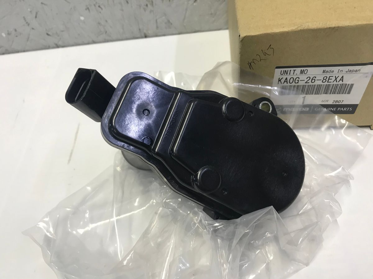 https://gcs.partsauto.market/rn-stockpro.appspot.com/thmbs/fe913d4a3c2040f379be0969967607cc/parts/d59d6e36-a3c6-5d5f-8cc3-c46afead1b16_bfcc040b8af45a99532a099067a4bc30.jpg