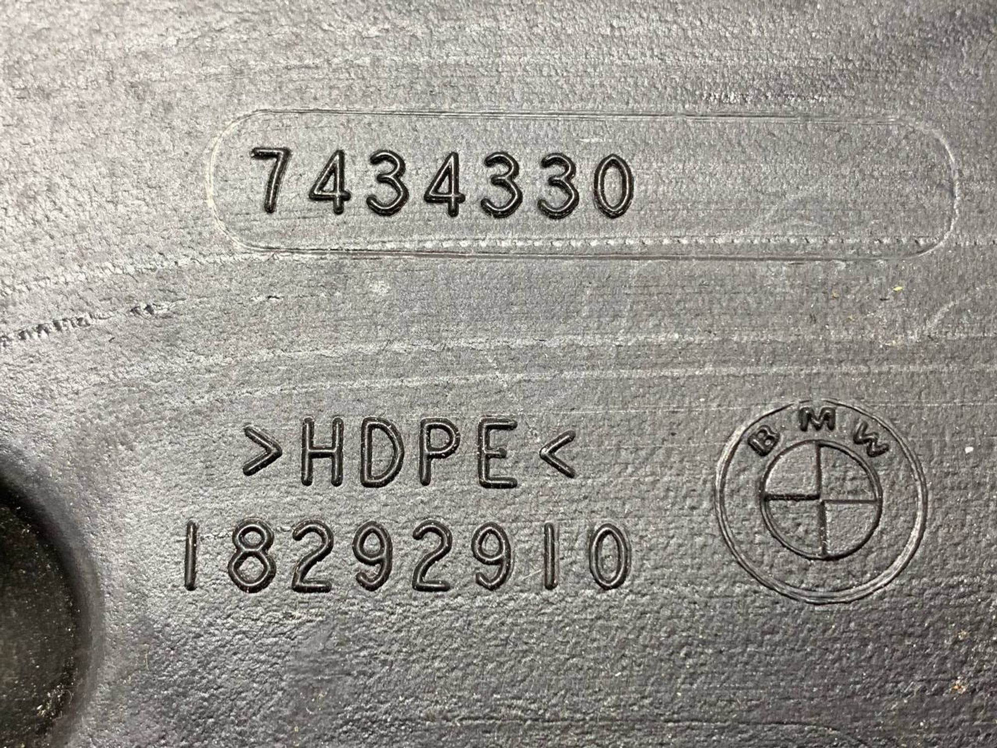 https://gcs.partsauto.market/rn-stockpro.appspot.com/thmbs/h353NjtZg3VDP19b5HMt7LlpbQ93/2865fd80de65d4fdf4fc3eee064c7743/4d77214ff89d1bf02e6ba59ab4b080d0.jpg