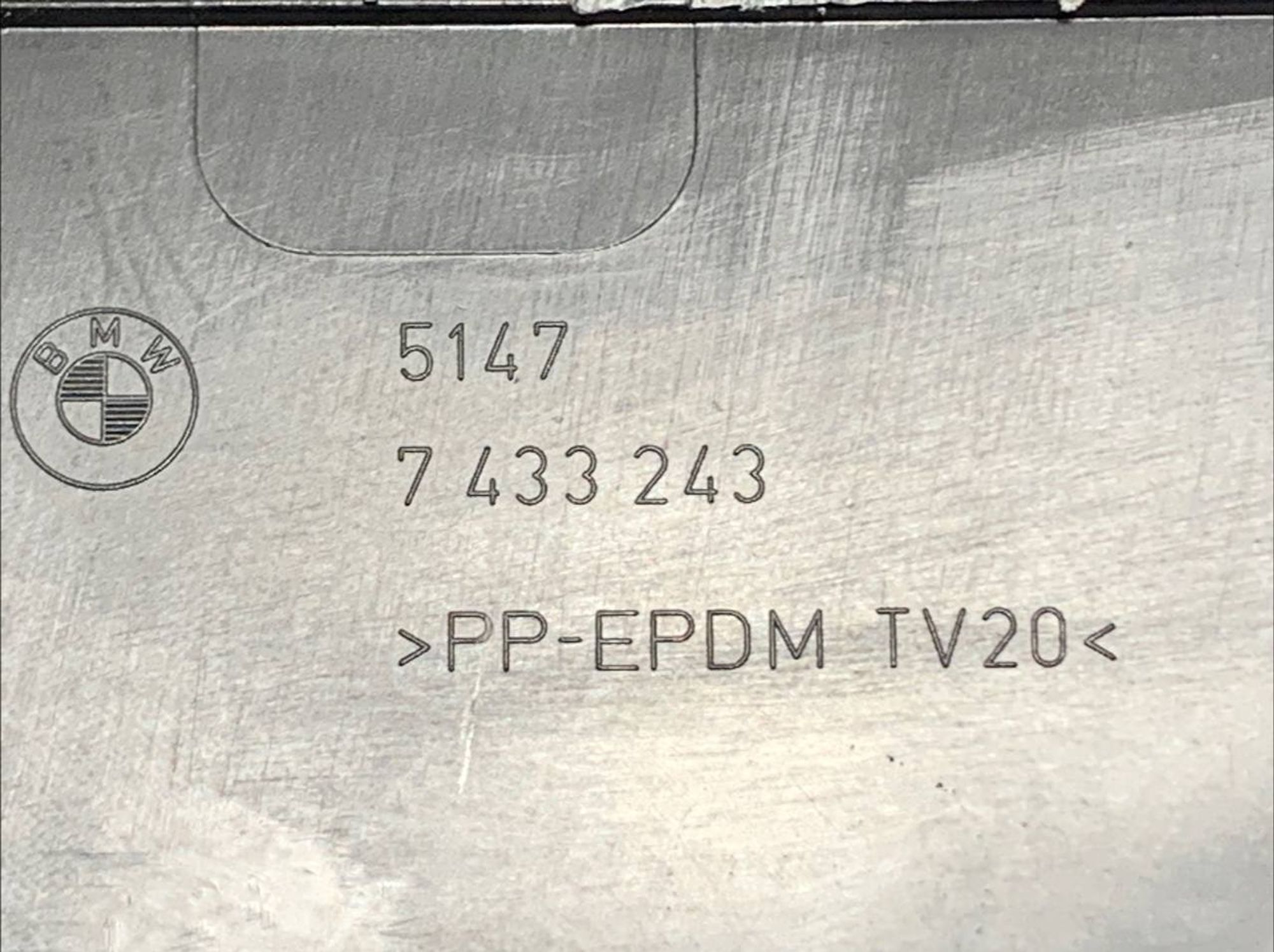 https://gcs.partsauto.market/rn-stockpro.appspot.com/thmbs/h353NjtZg3VDP19b5HMt7LlpbQ93/563795729079589452c9c646f8b8cb1e/be7451fdd408fd5402453a87732dc63d.jpg