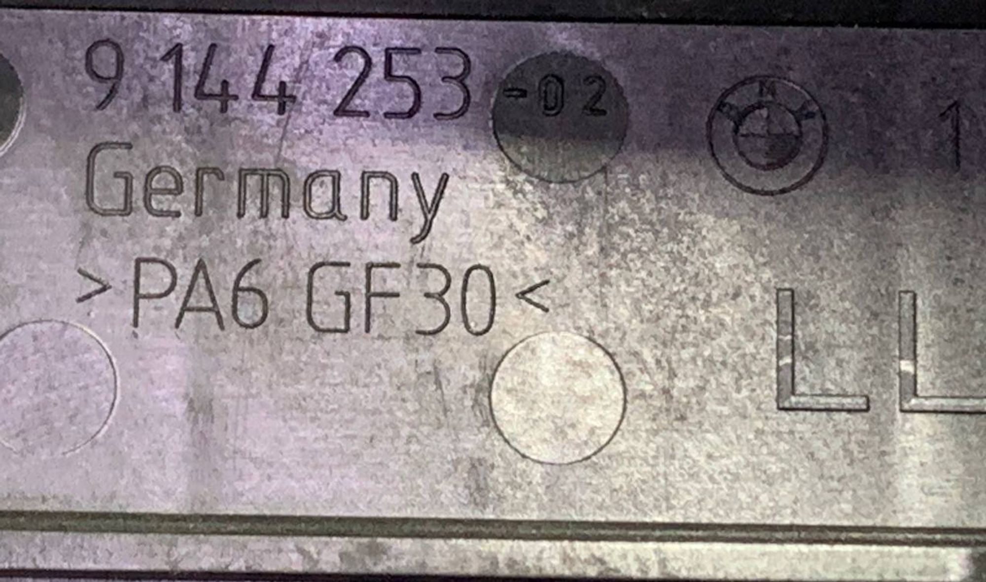 https://gcs.partsauto.market/rn-stockpro.appspot.com/thmbs/h353NjtZg3VDP19b5HMt7LlpbQ93/6e94405c91a9fa07262781fb05f107ff/063165192ffe6e049e09890763c4491c.jpg